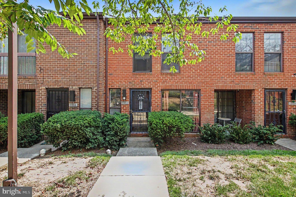 Photo of 1802 Bryant Street NE, WASHINGTON, DC 20018 (MLS # DCDC2276542)