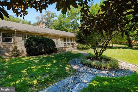 Homes For Rent - 8106 W Boulevard Drive<br/> Fairfax County, ALEXANDRIA, VA 22308