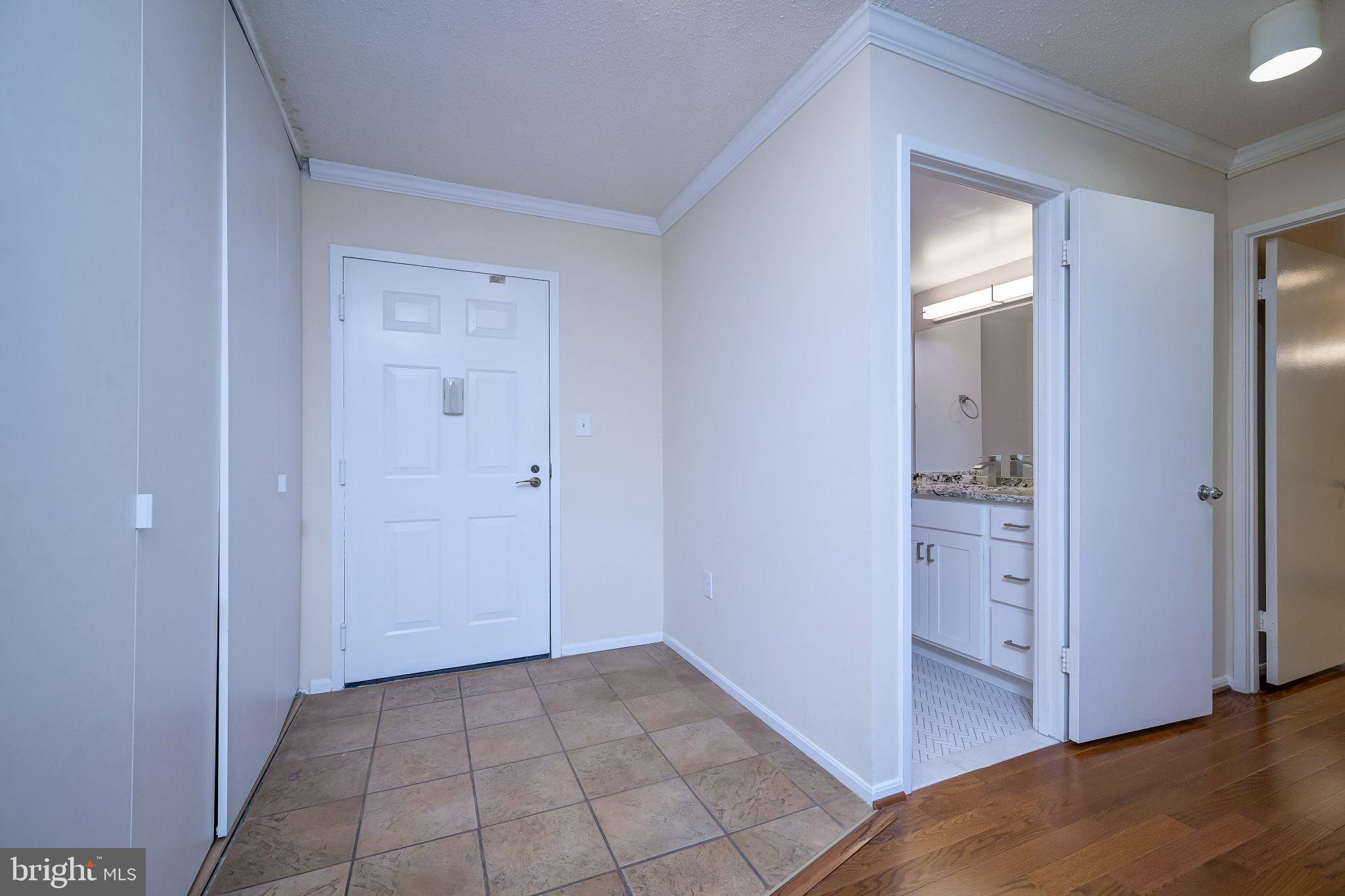 LEISURE WORLD - Residential