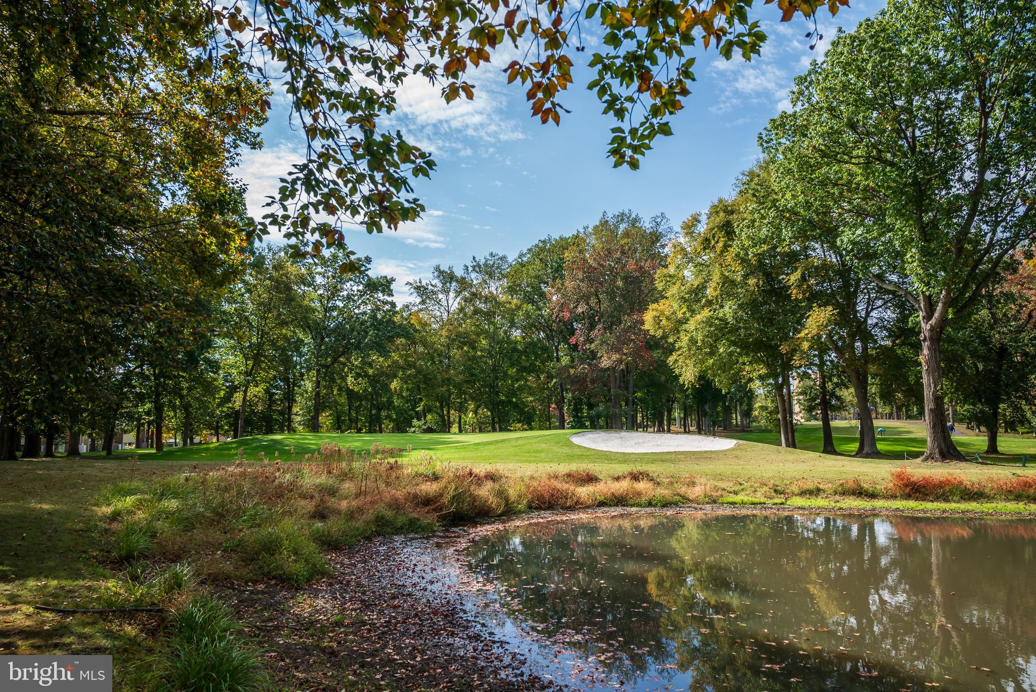 LEISURE WORLD - Residential