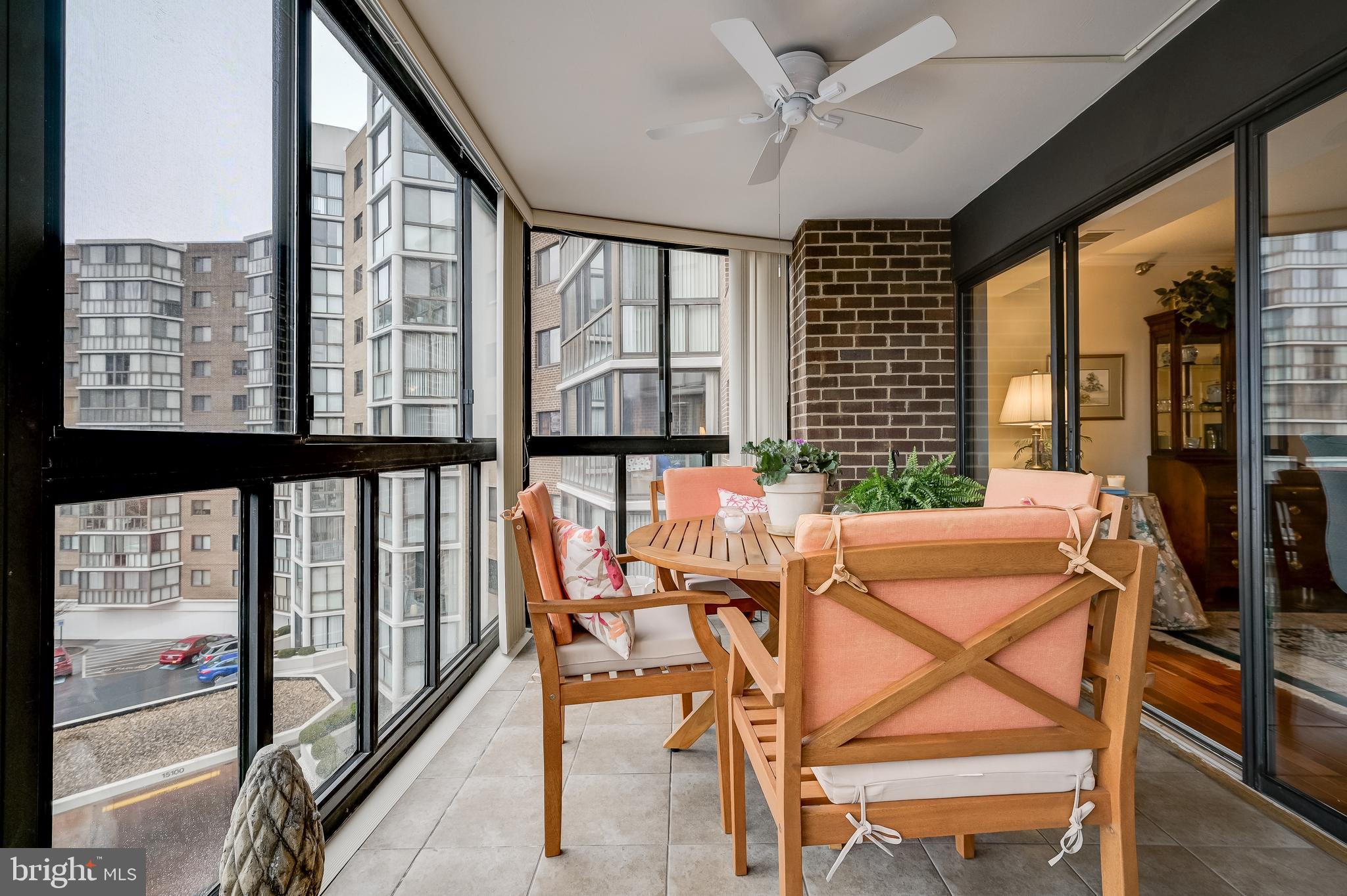 LEISURE WORLD - Residential