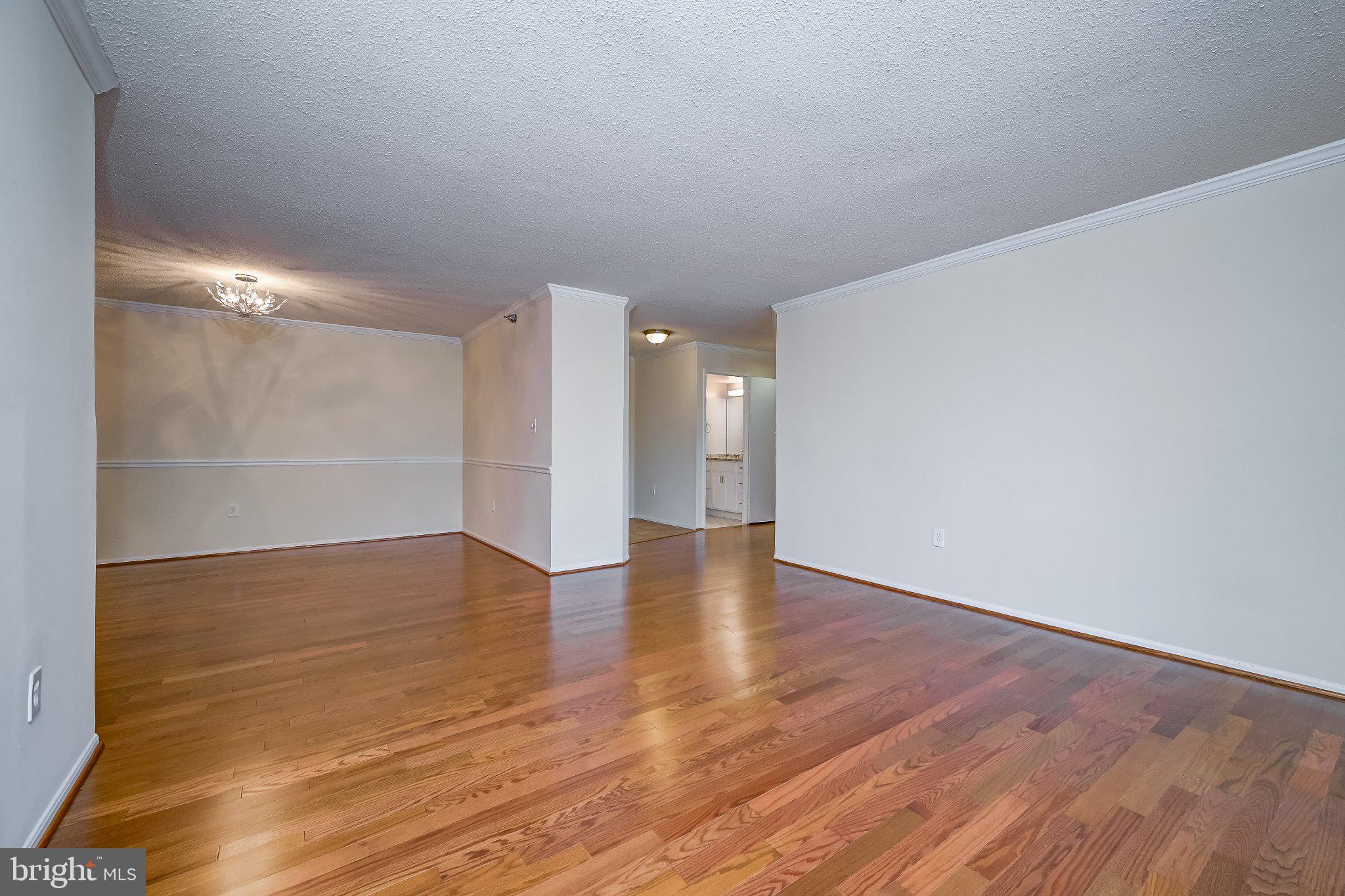 LEISURE WORLD - Residential