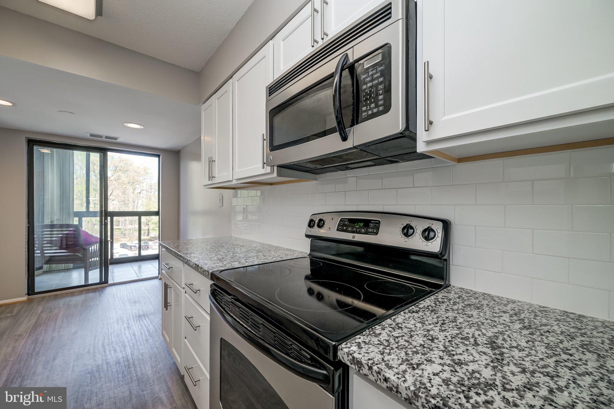 LEISURE WORLD - Residential