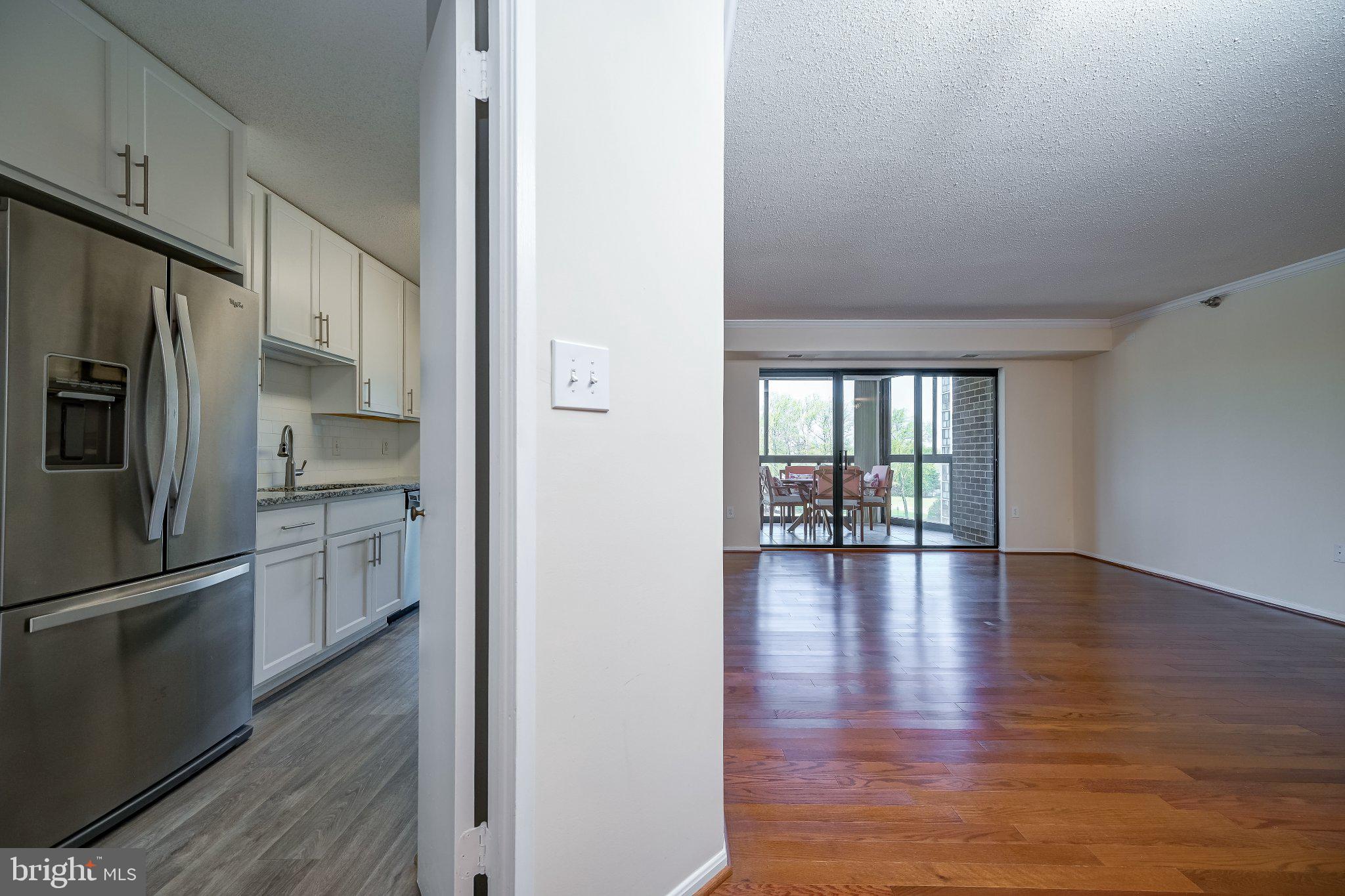 LEISURE WORLD - Residential