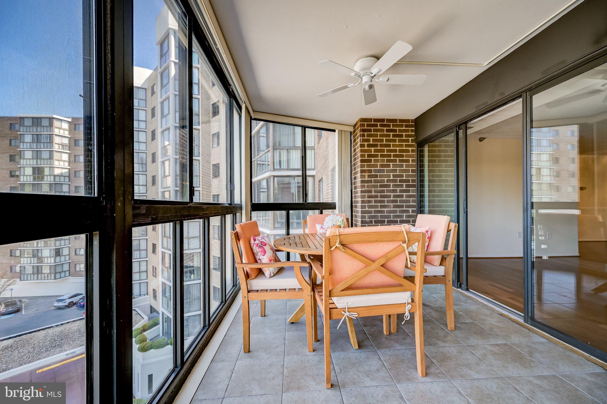 LEISURE WORLD - Residential