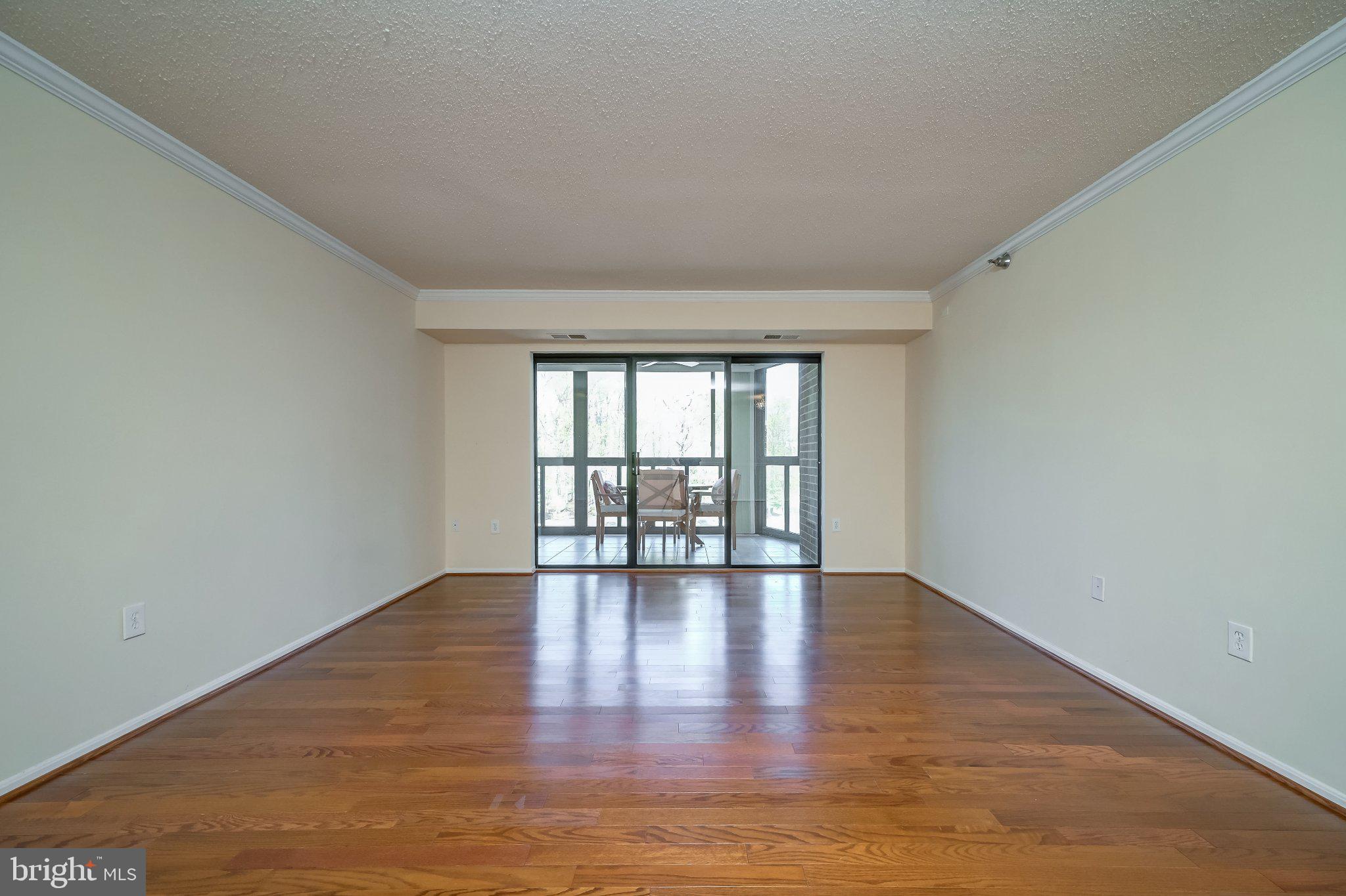 LEISURE WORLD - Residential