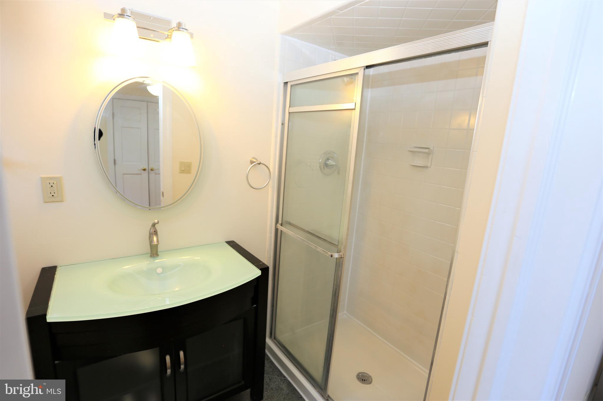 FERNWOOD - Residential Lease