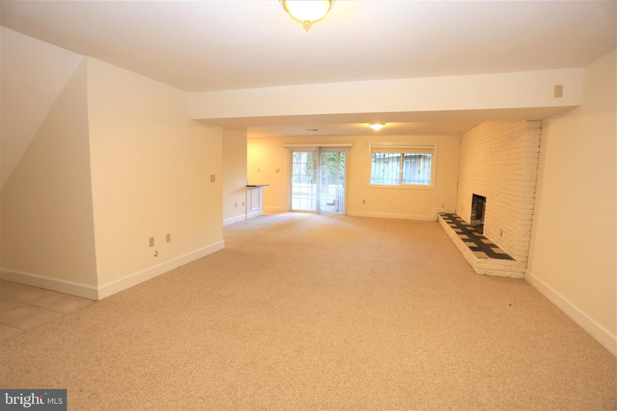 FERNWOOD - Residential Lease