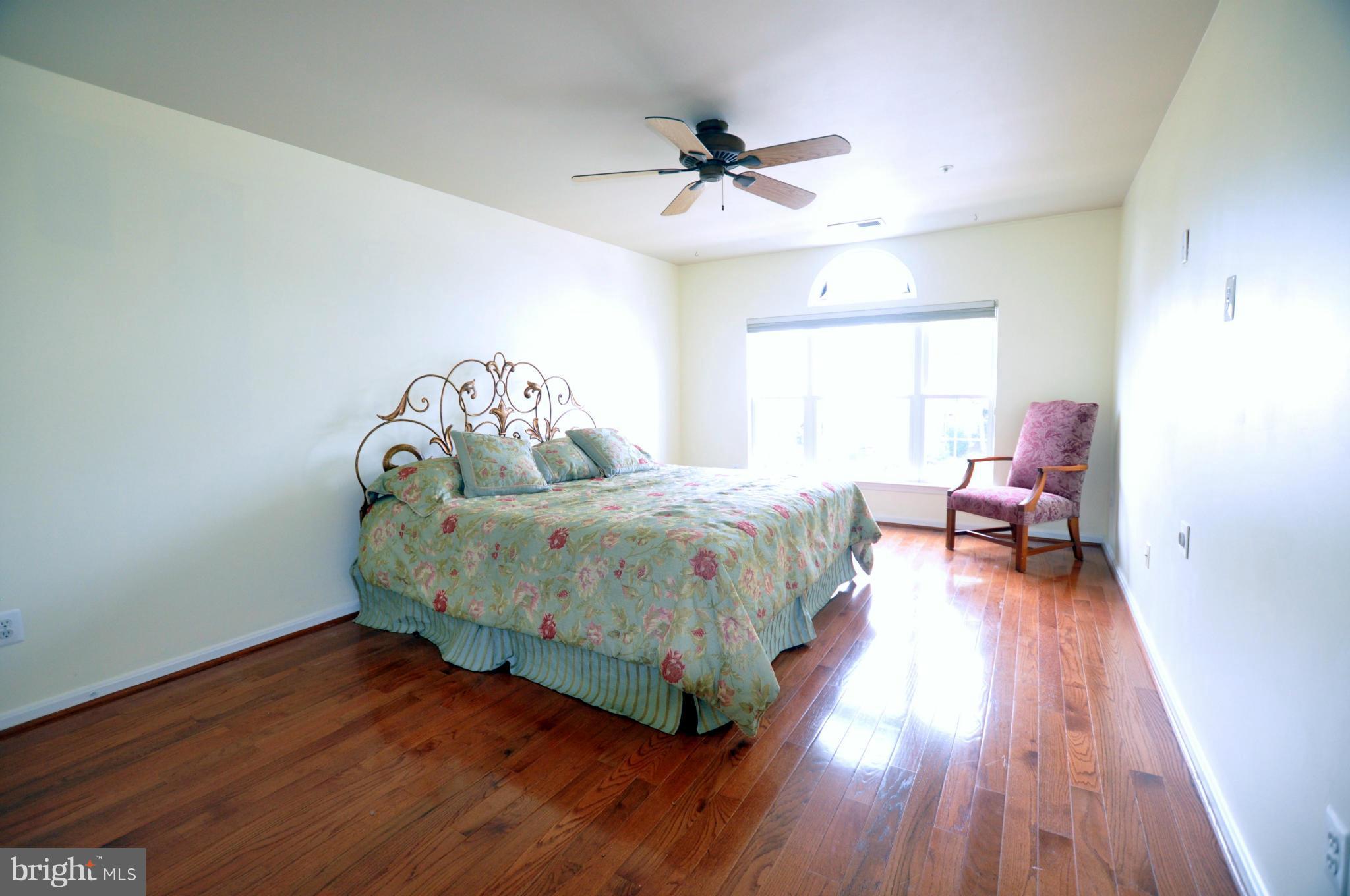 SANDERS MILL - Residential