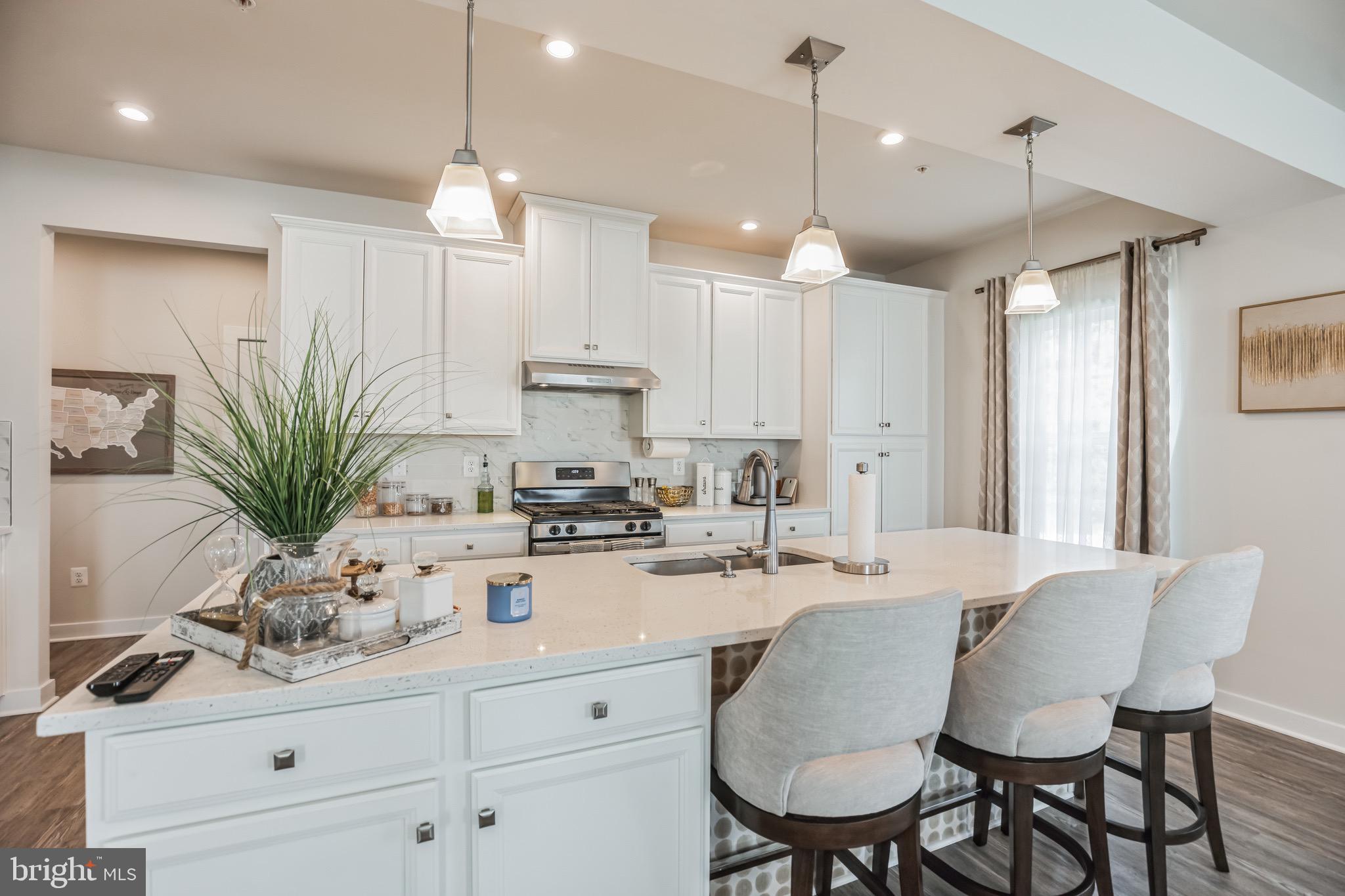 CHRISTOPHER POINTE - Residential