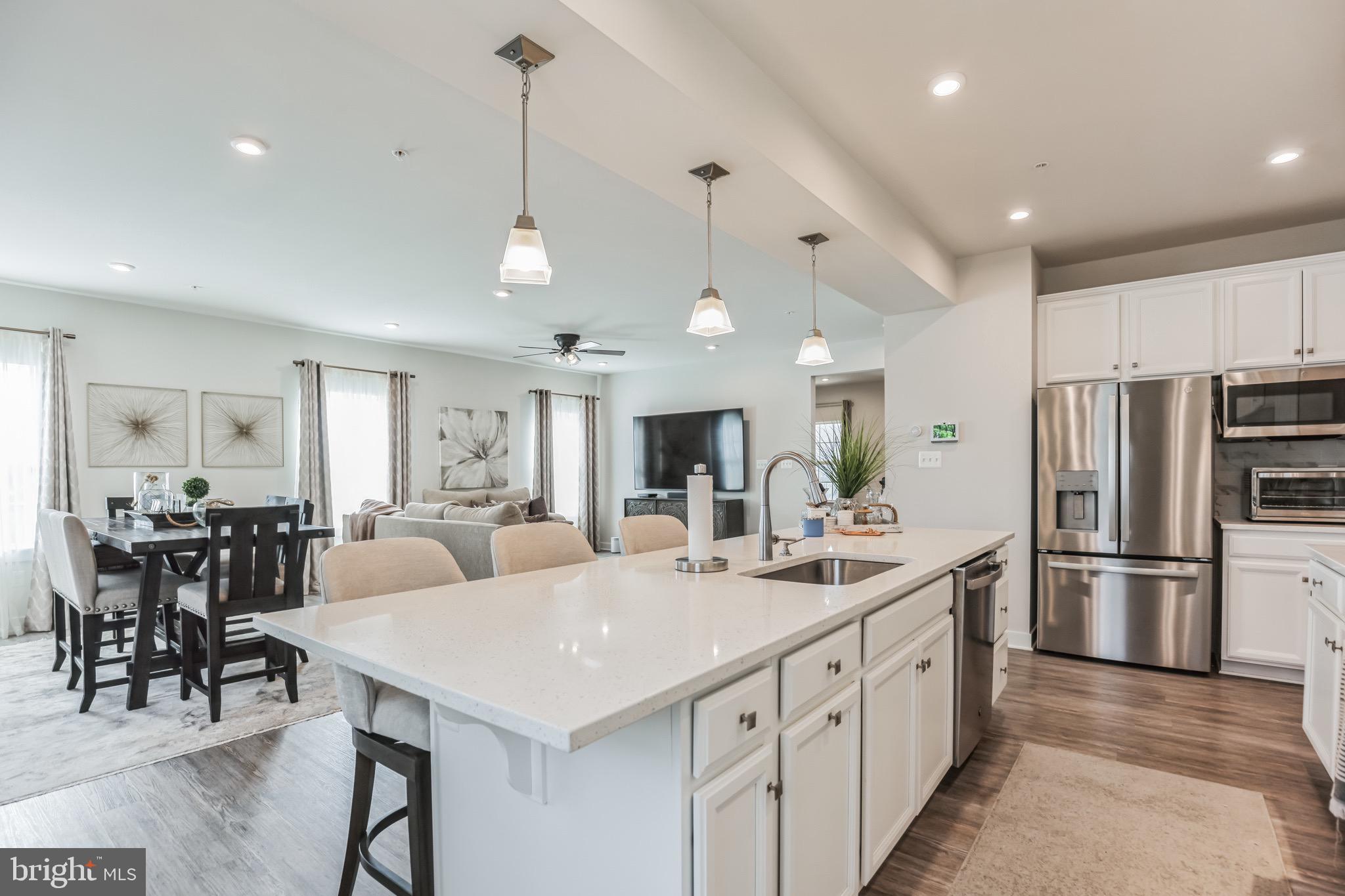 CHRISTOPHER POINTE - Residential