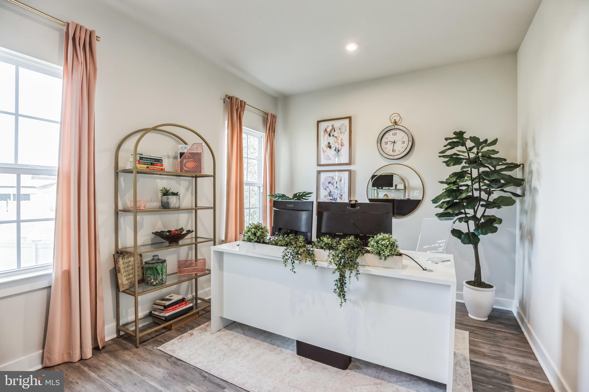 CHRISTOPHER POINTE - Residential