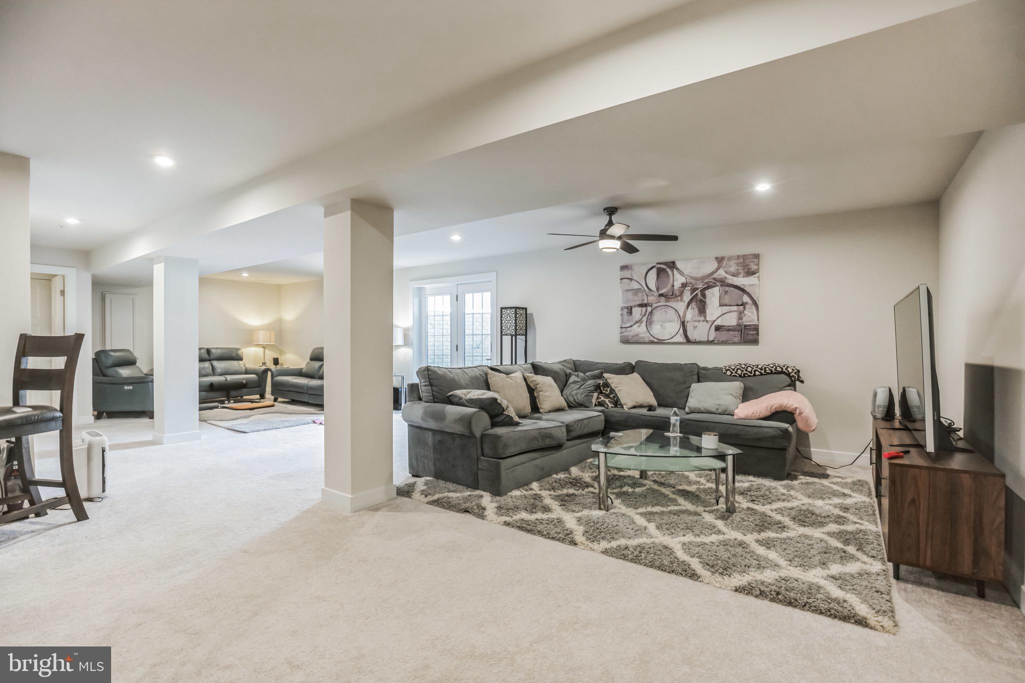 CHRISTOPHER POINTE - Residential