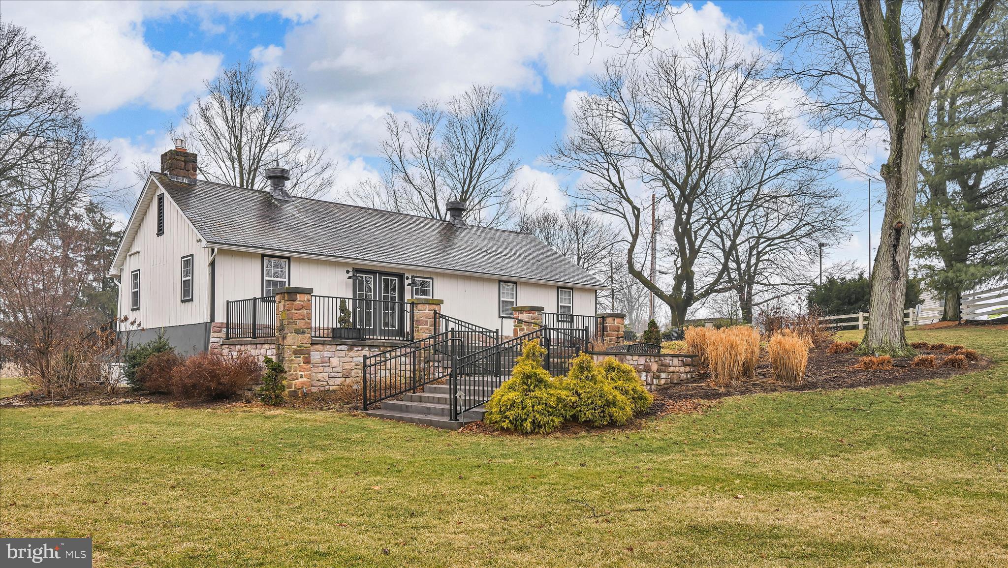 2395 QUENTIN ROAD