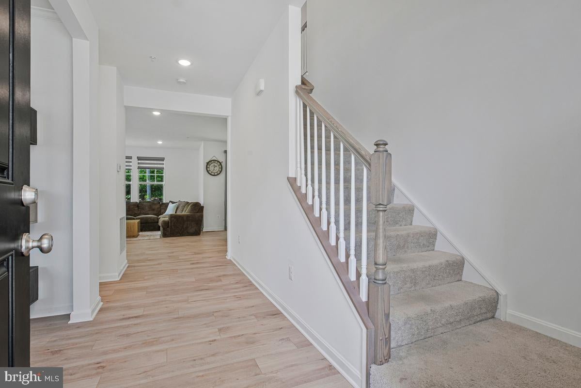 6400 FRANCIS LANE