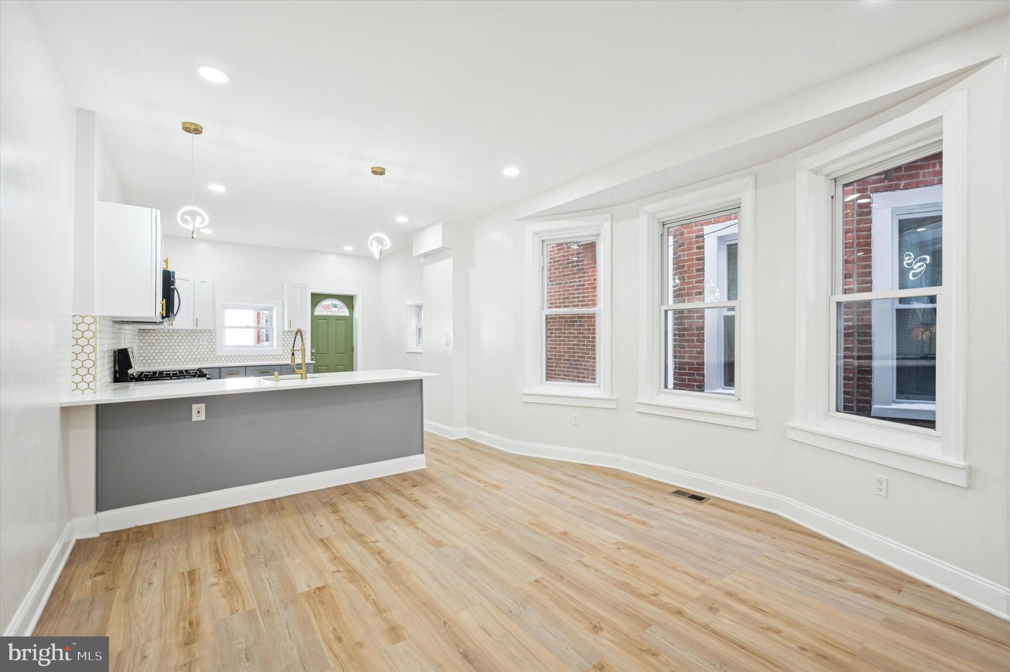 5831 WASHINGTON AVENUE