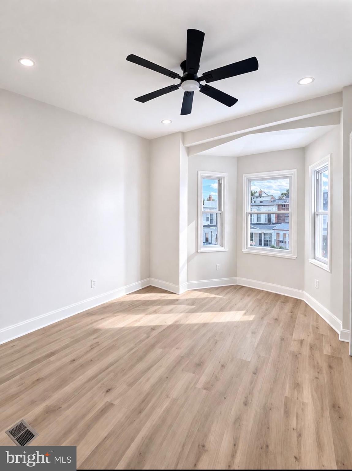 COBBS CREEK - Residential