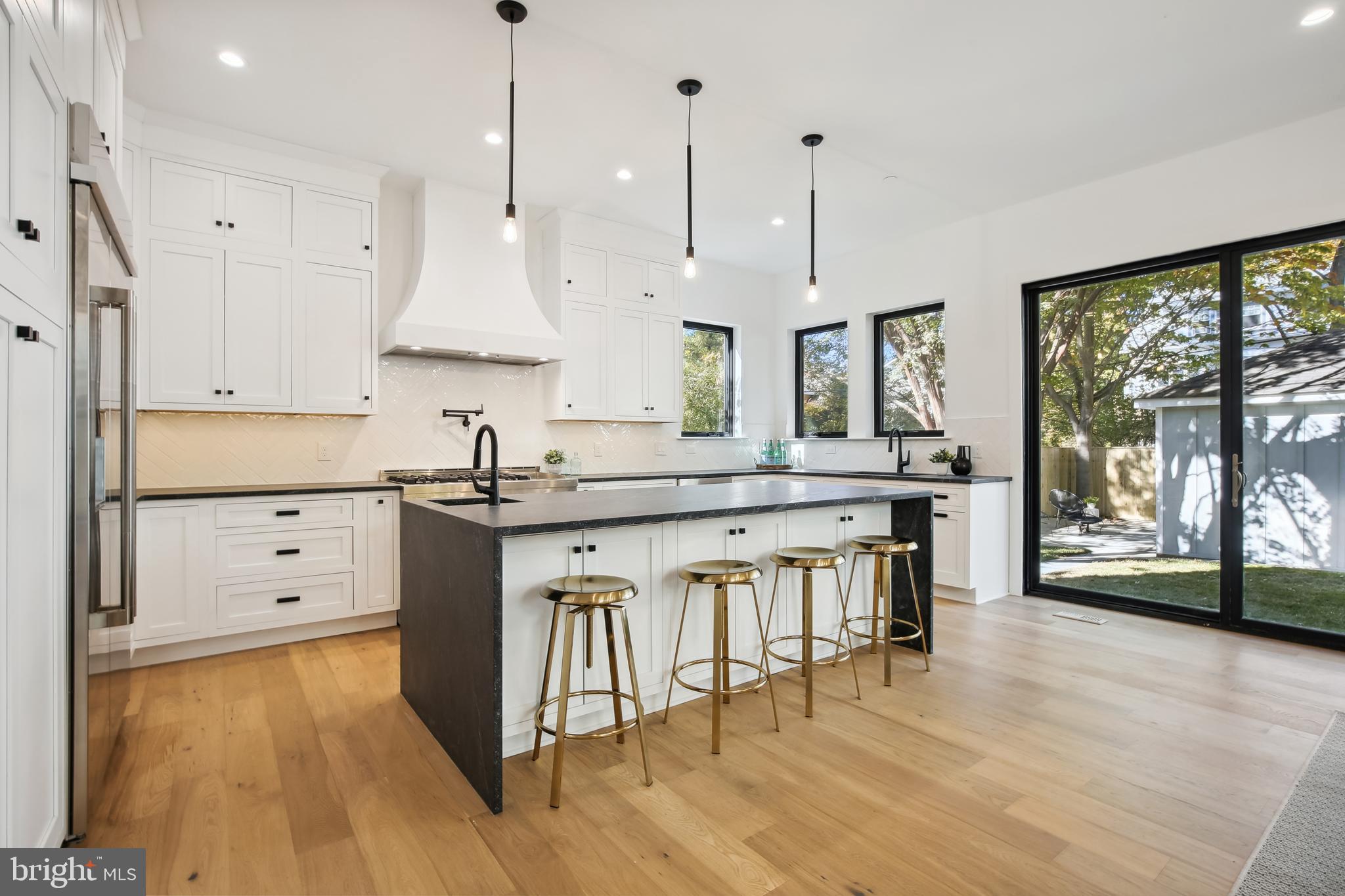 CHEVY CHASE - Residential