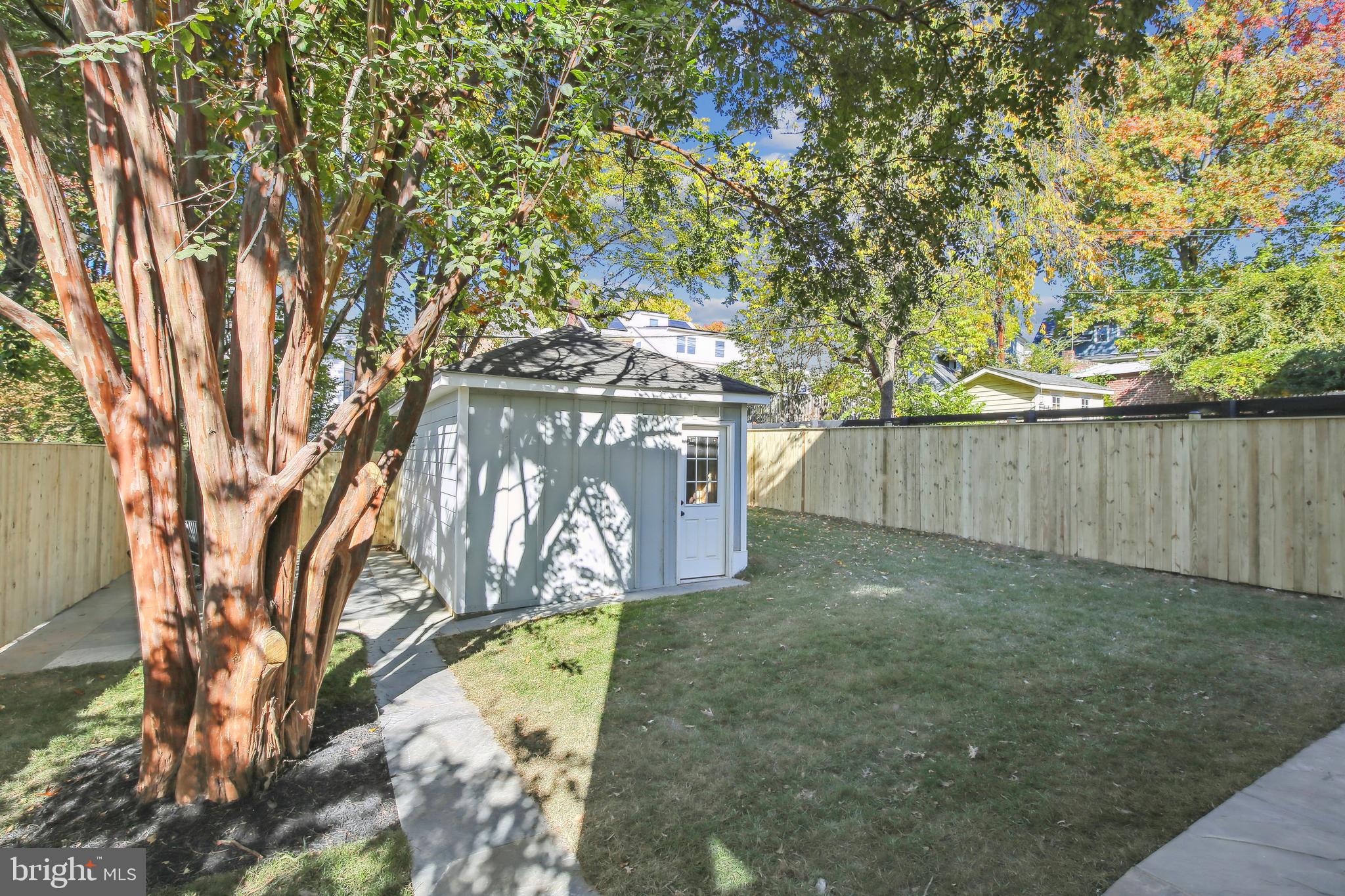 CHEVY CHASE - Residential