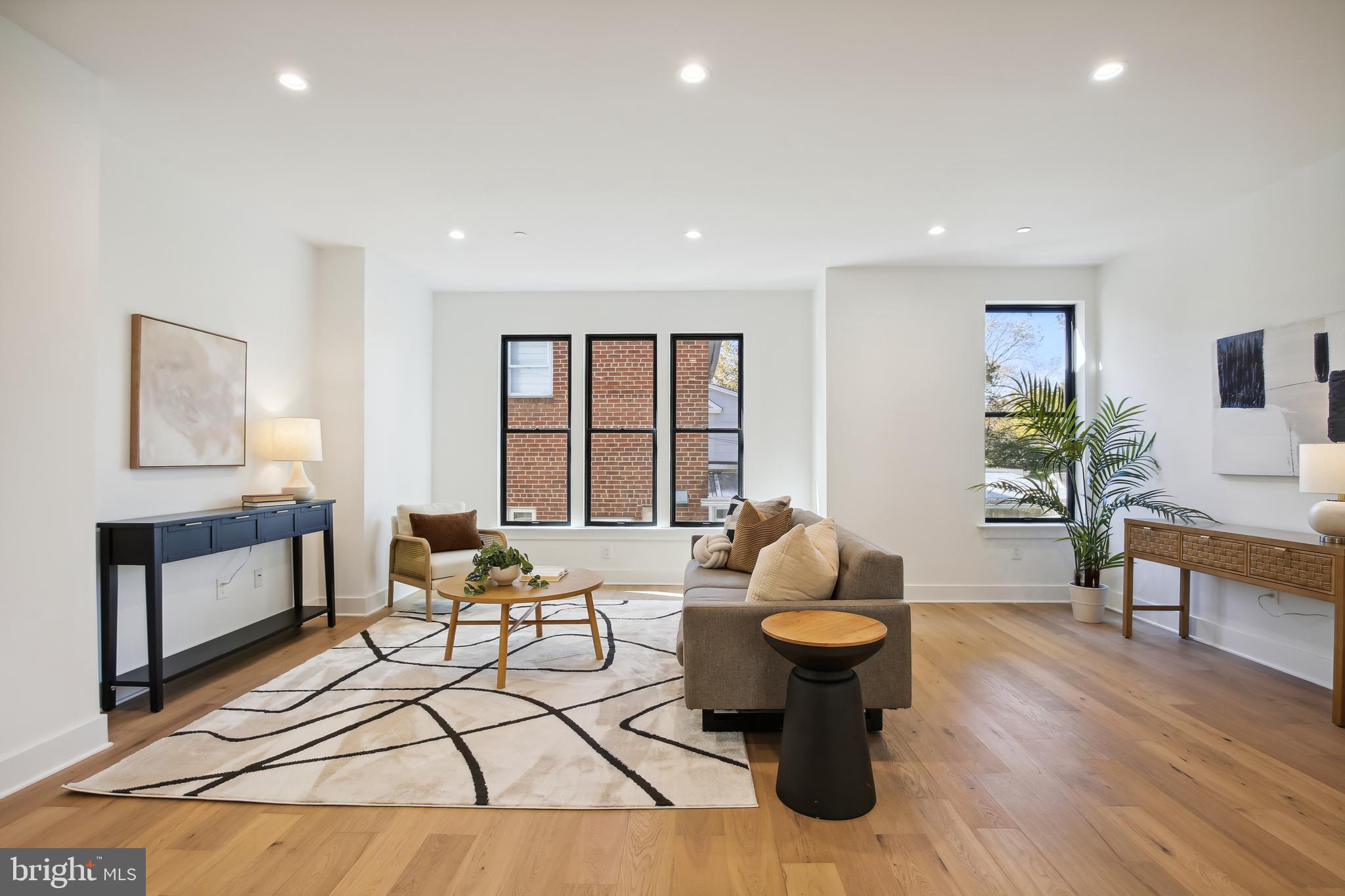 CHEVY CHASE - Residential