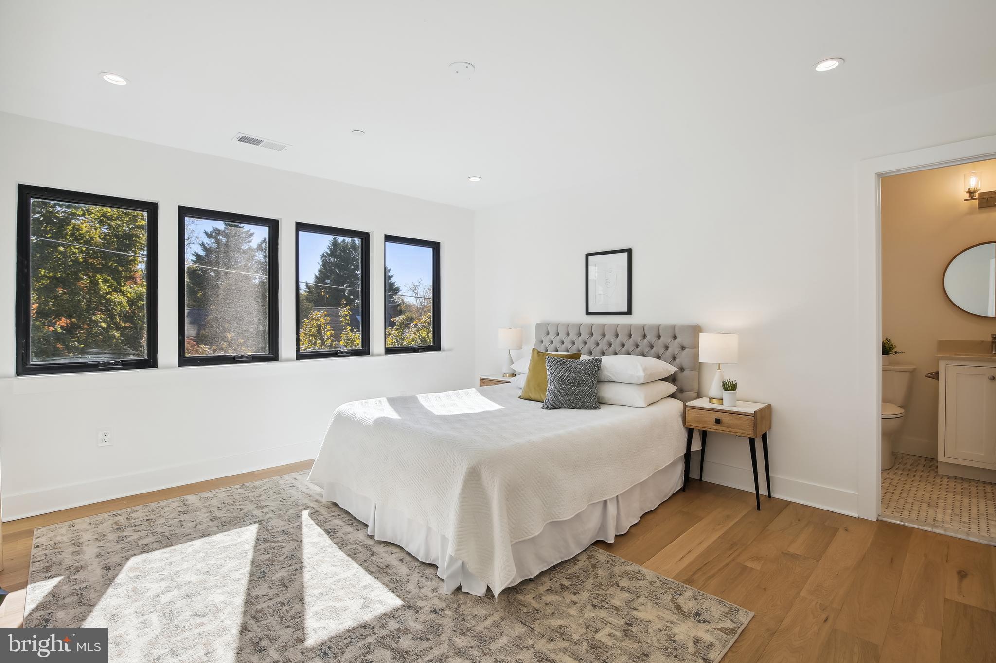 CHEVY CHASE - Residential