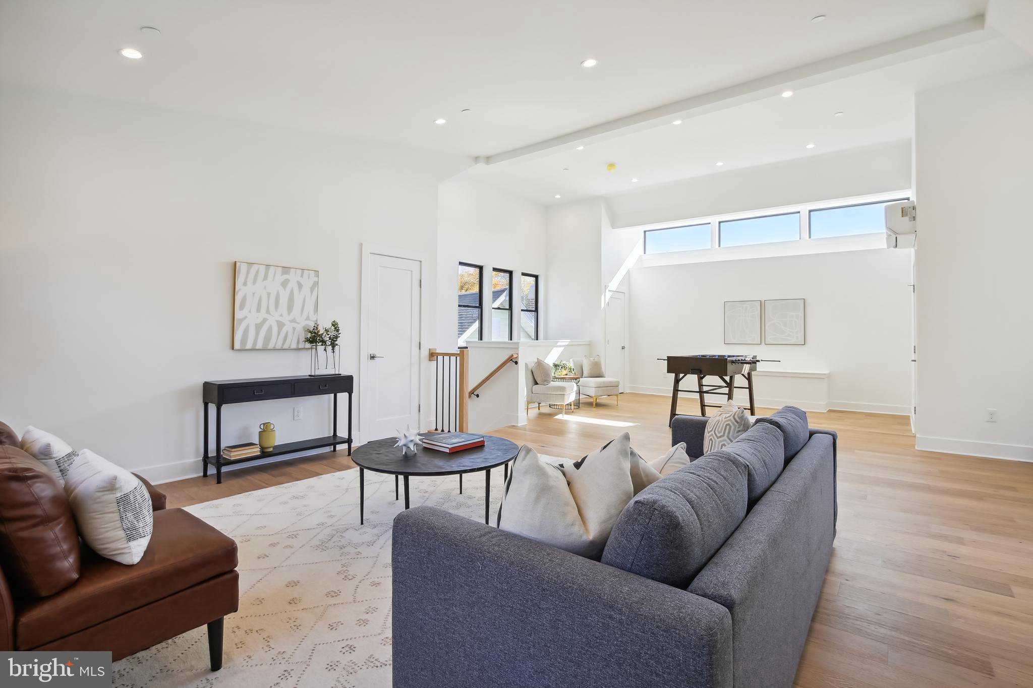 CHEVY CHASE - Residential