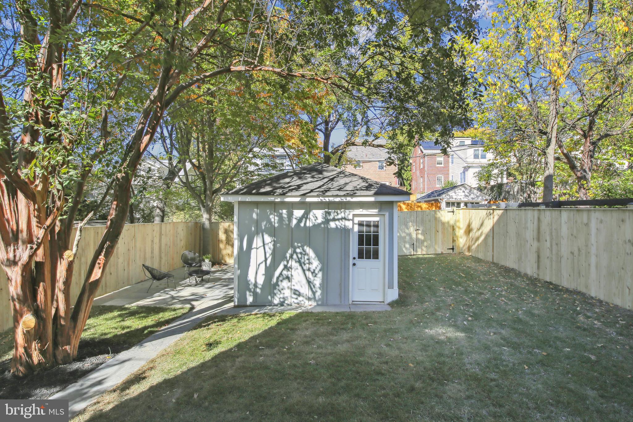 CHEVY CHASE - Residential