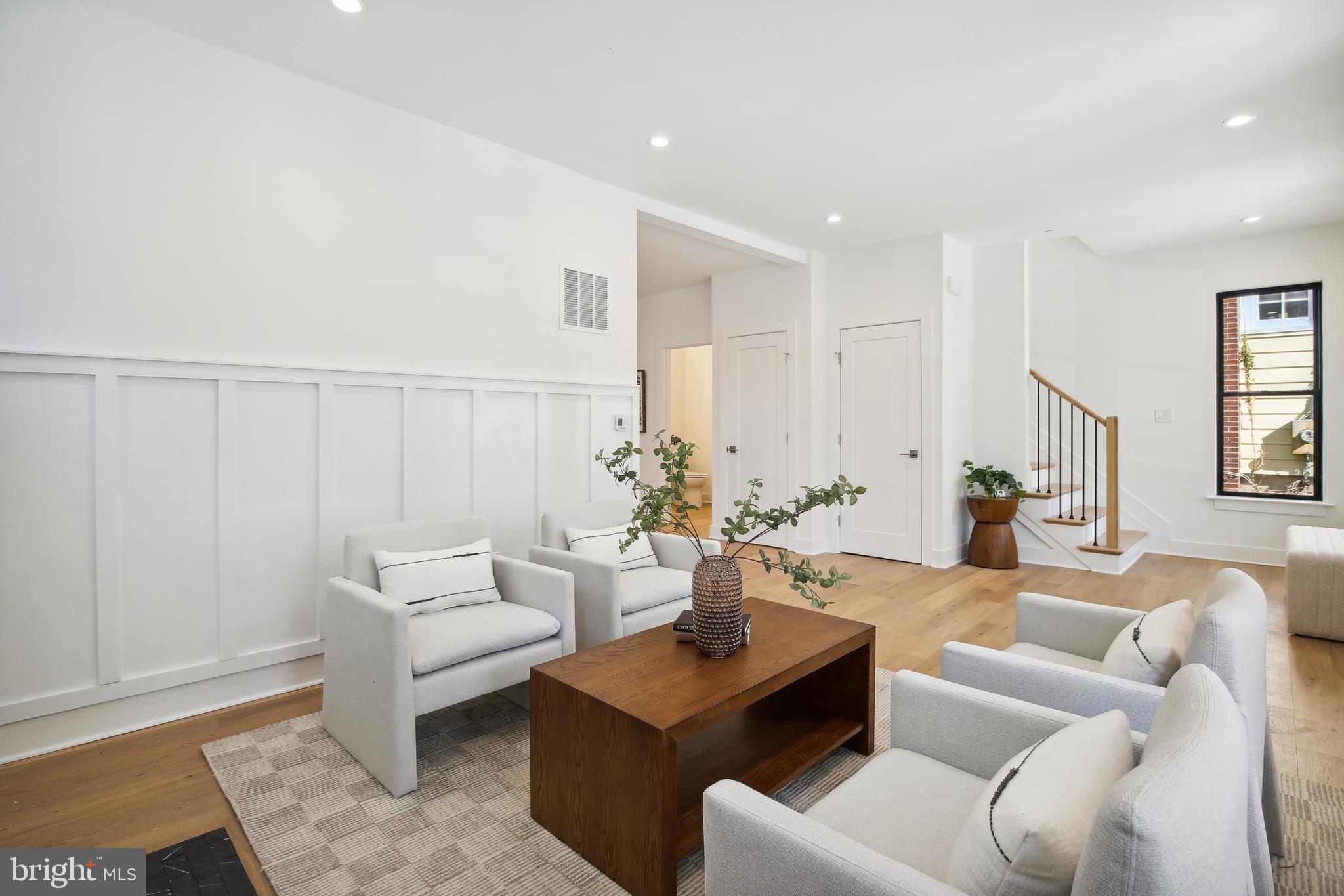 CHEVY CHASE - Residential