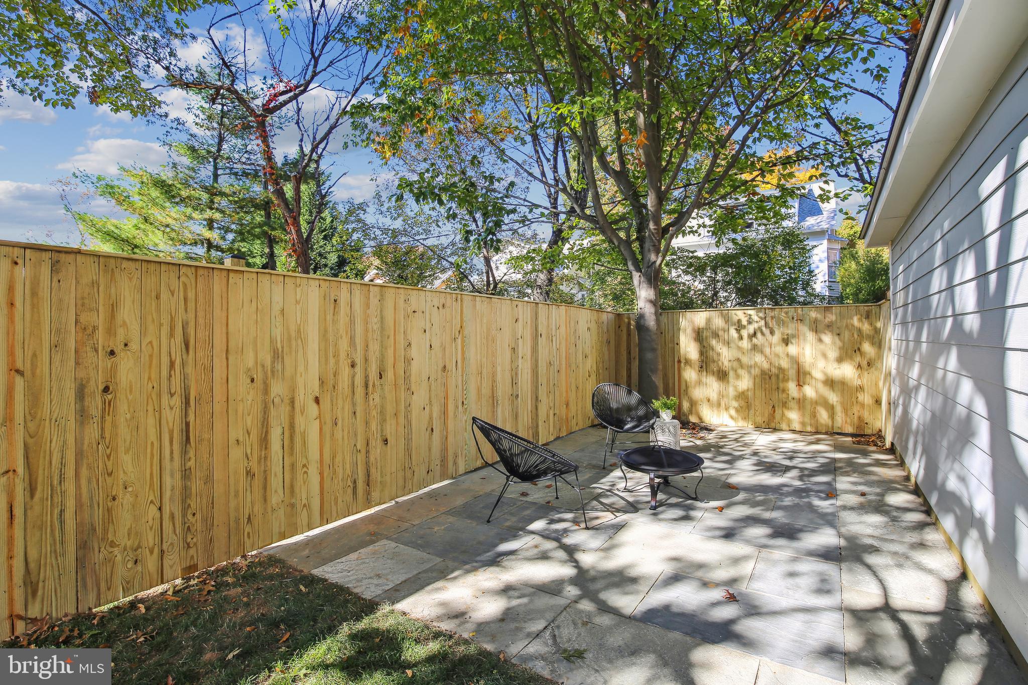 CHEVY CHASE - Residential