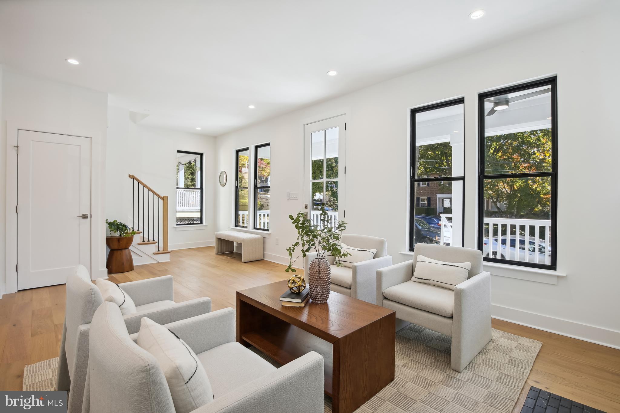 CHEVY CHASE - Residential
