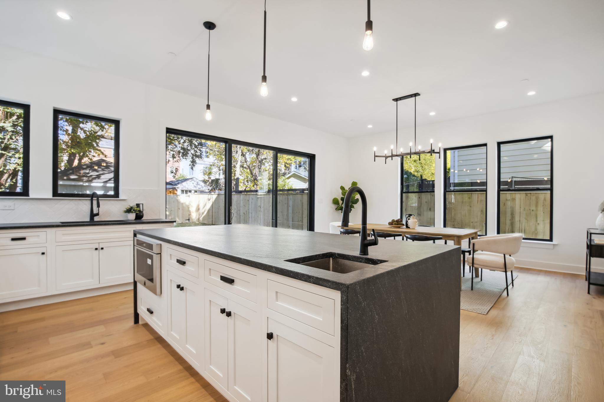 CHEVY CHASE - Residential