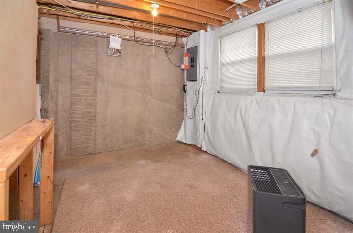 PINEY ORCHARD - Residential Lease