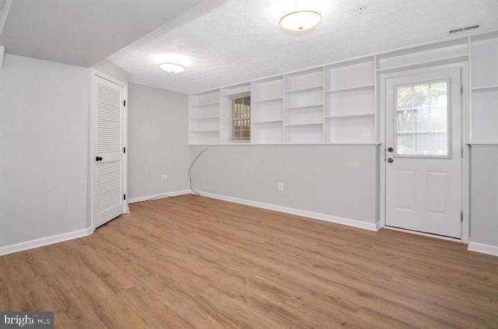 PINEY ORCHARD - Residential Lease