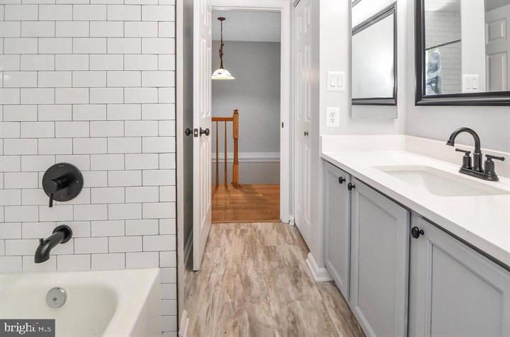 PINEY ORCHARD - Residential Lease