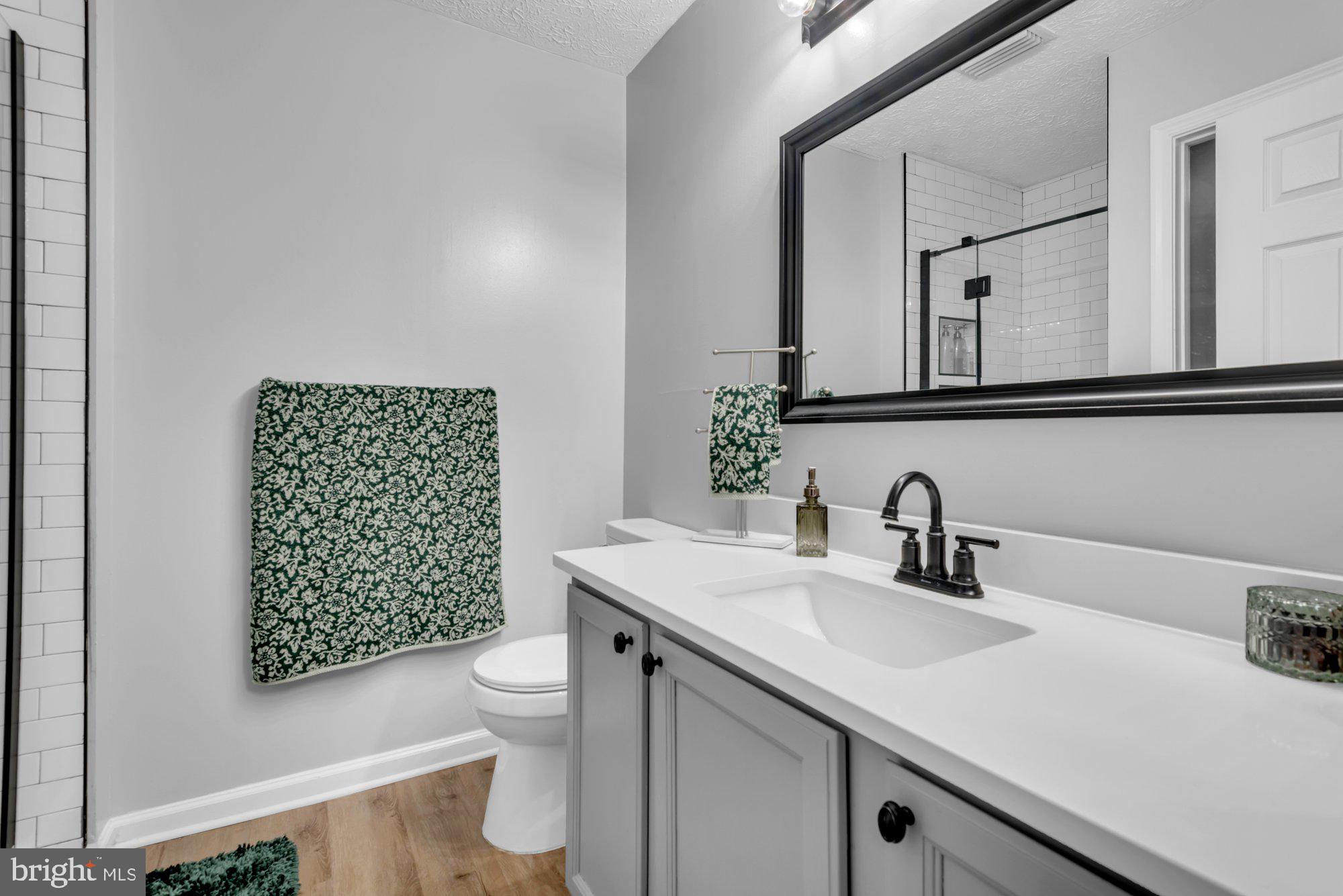 PINEY ORCHARD - Residential Lease