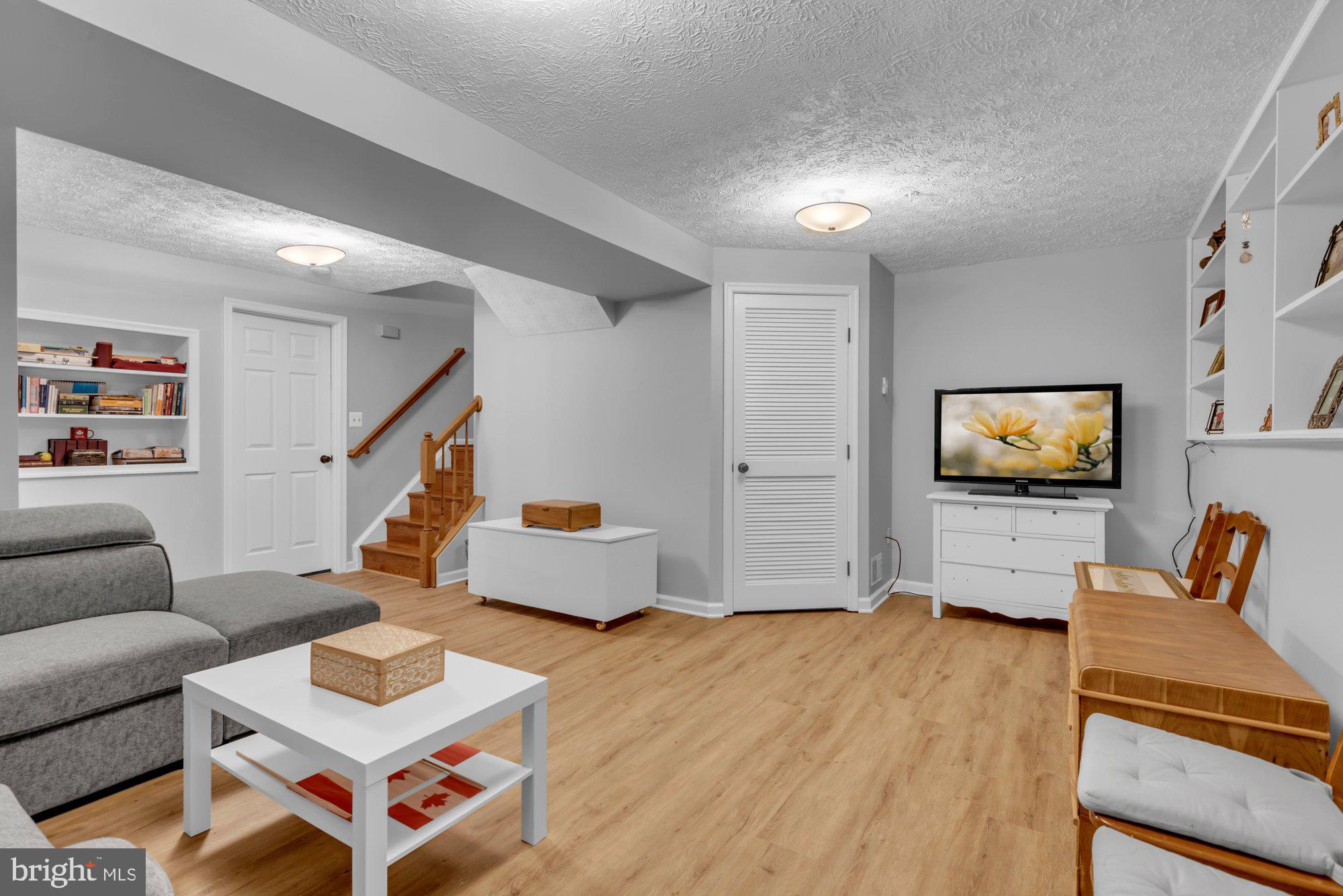 PINEY ORCHARD - Residential Lease