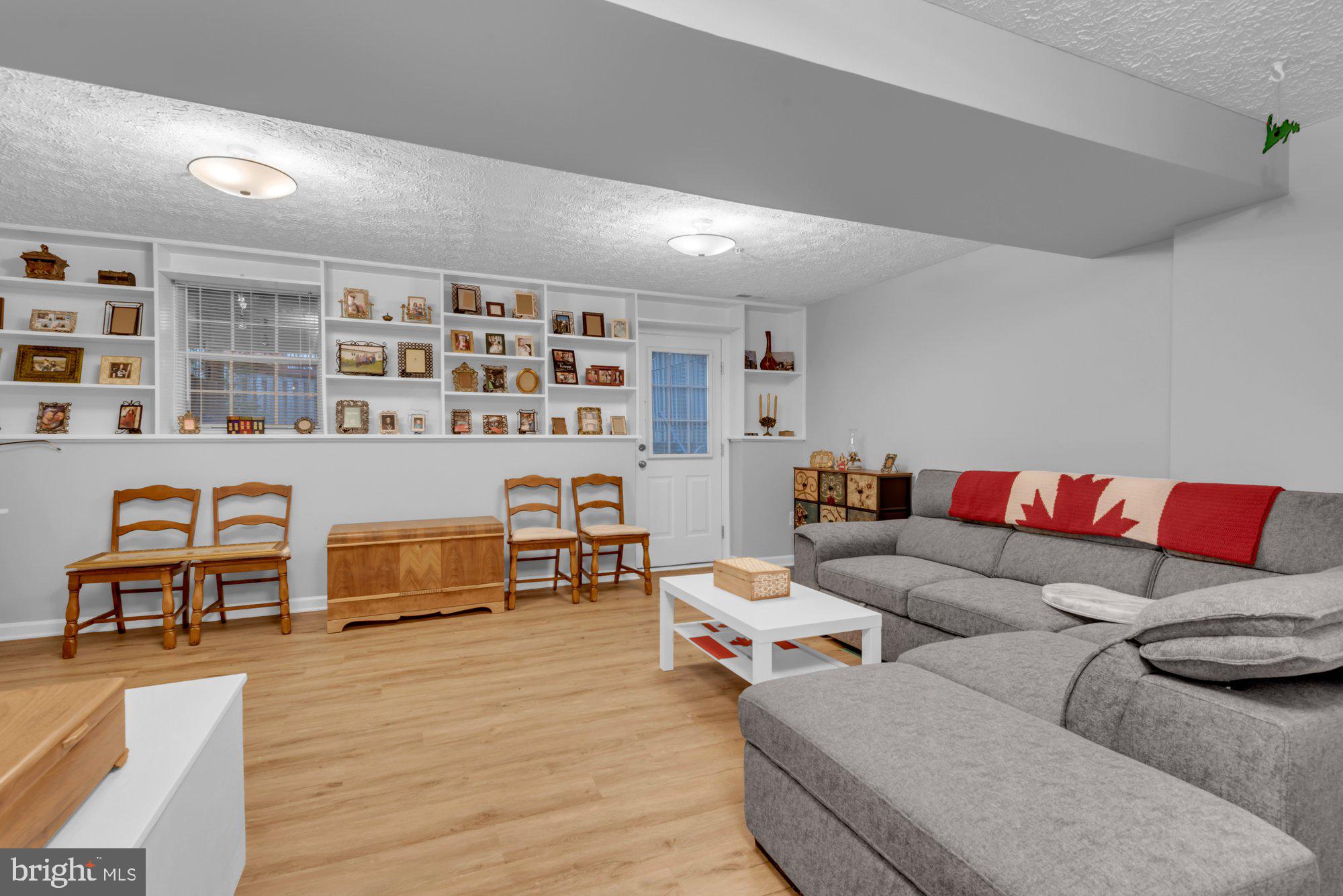 PINEY ORCHARD - Residential Lease