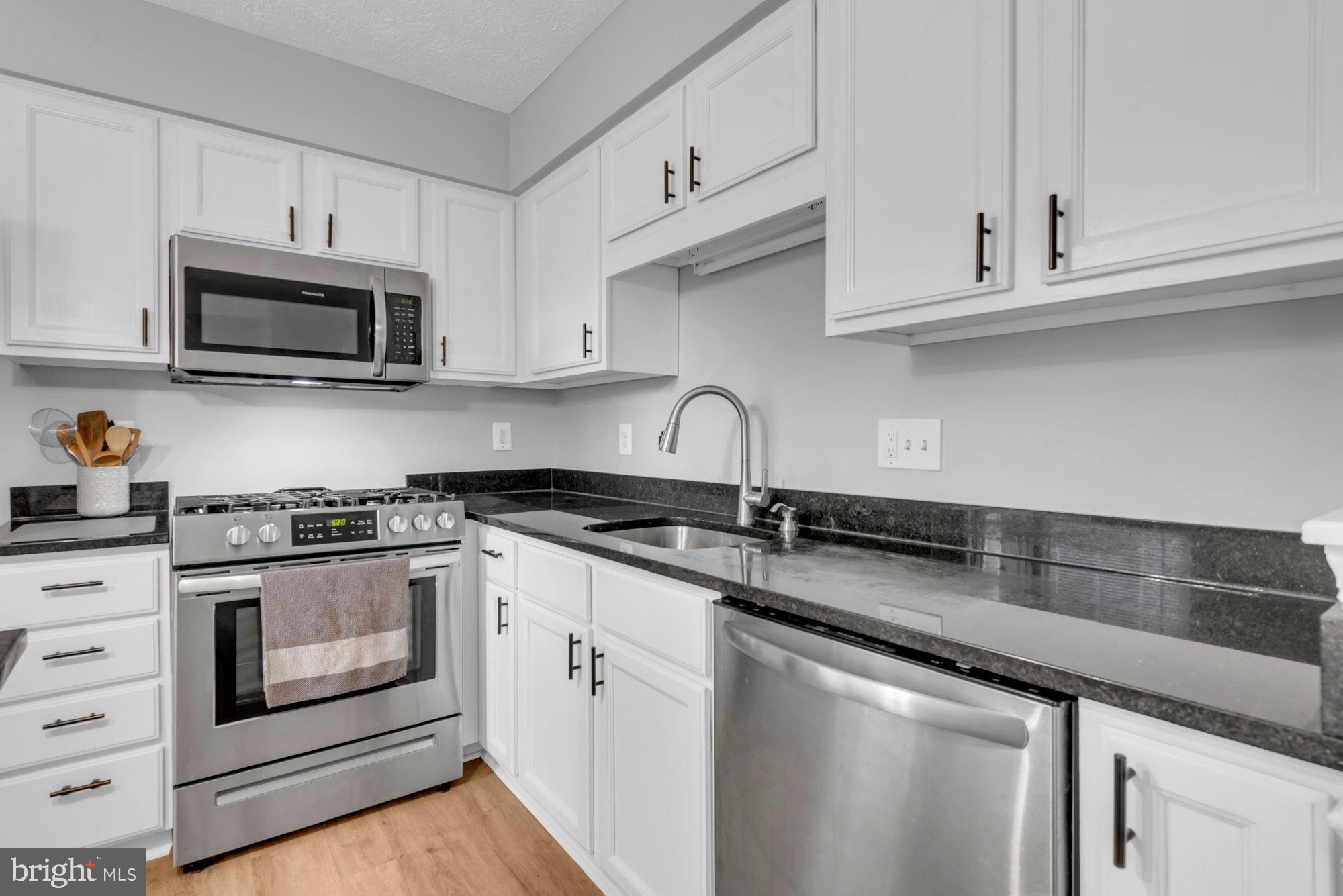 PINEY ORCHARD - Residential Lease