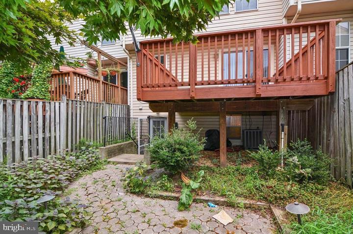 PINEY ORCHARD - Residential Lease