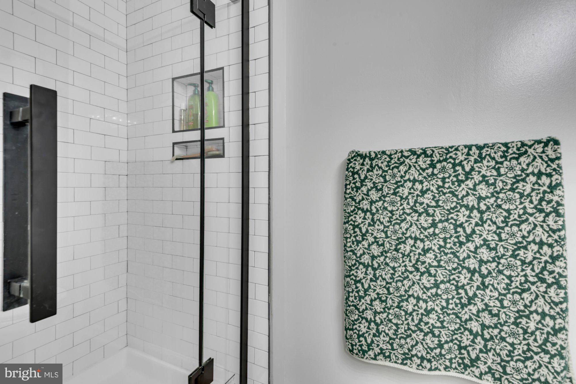 PINEY ORCHARD - Residential Lease