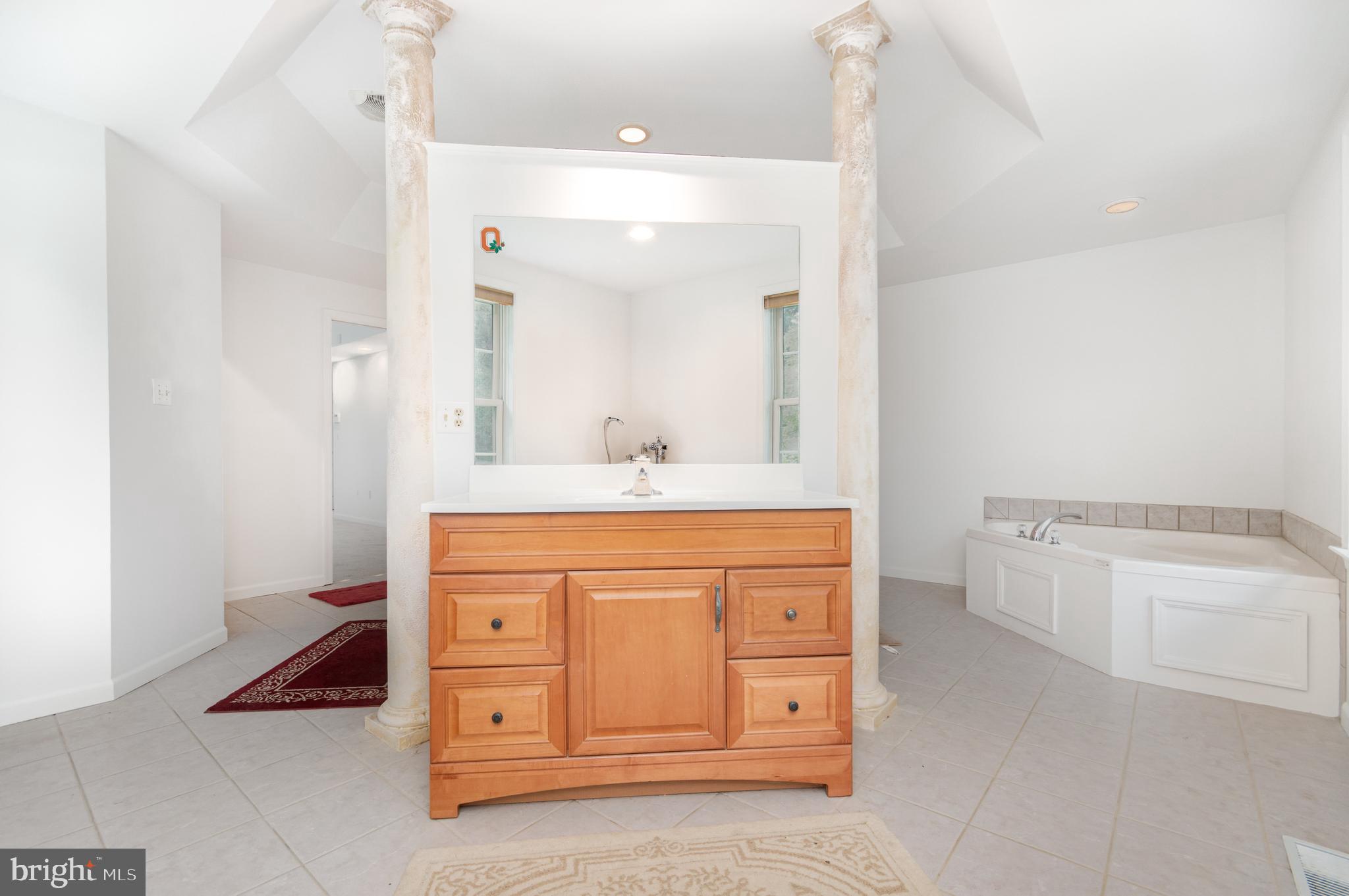 BOWEN ESTATES - Residential