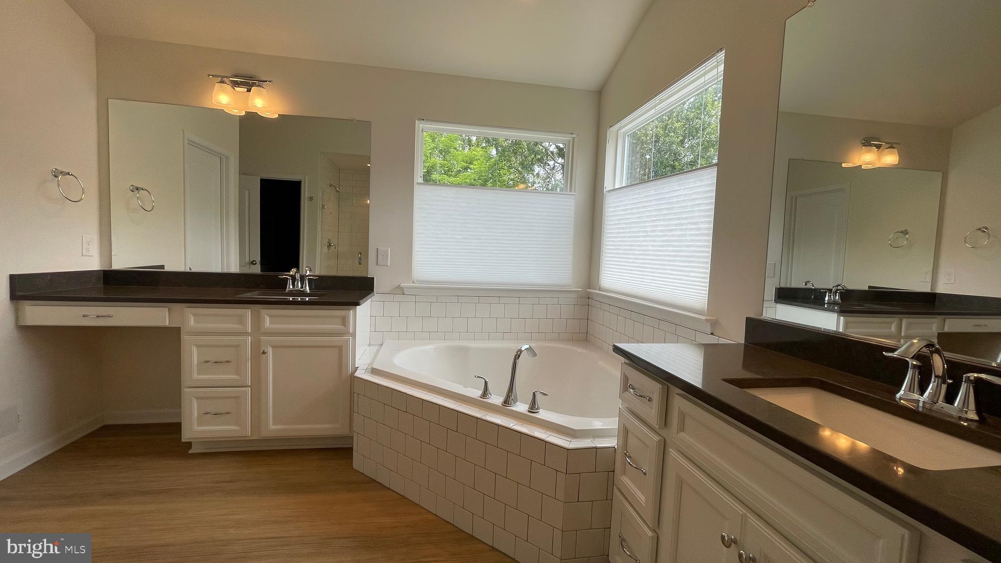 OAKS OF HIGHLAND HOMES - Residential Lease