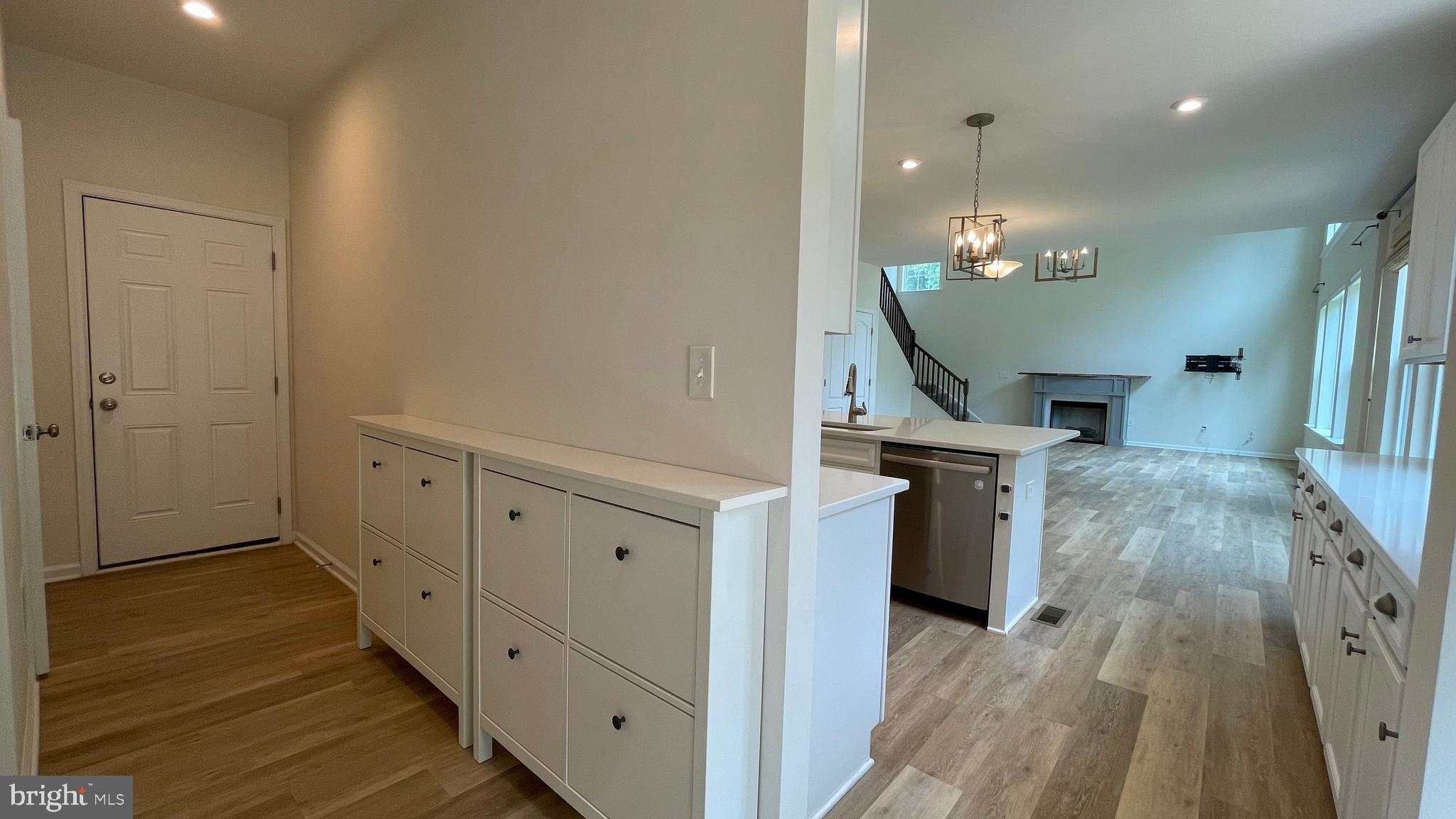 OAKS OF HIGHLAND HOMES - Residential Lease