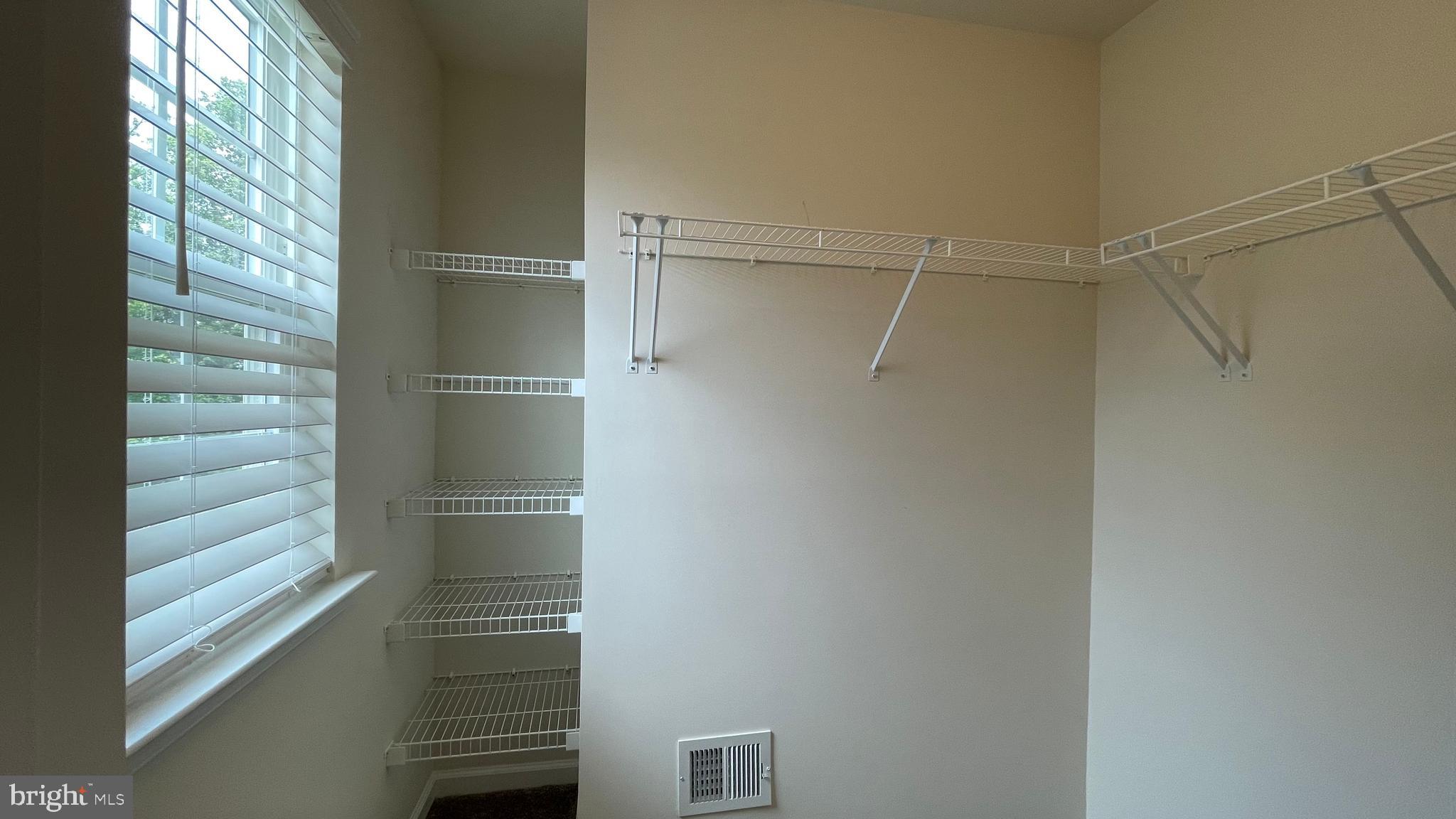 OAKS OF HIGHLAND HOMES - Residential Lease