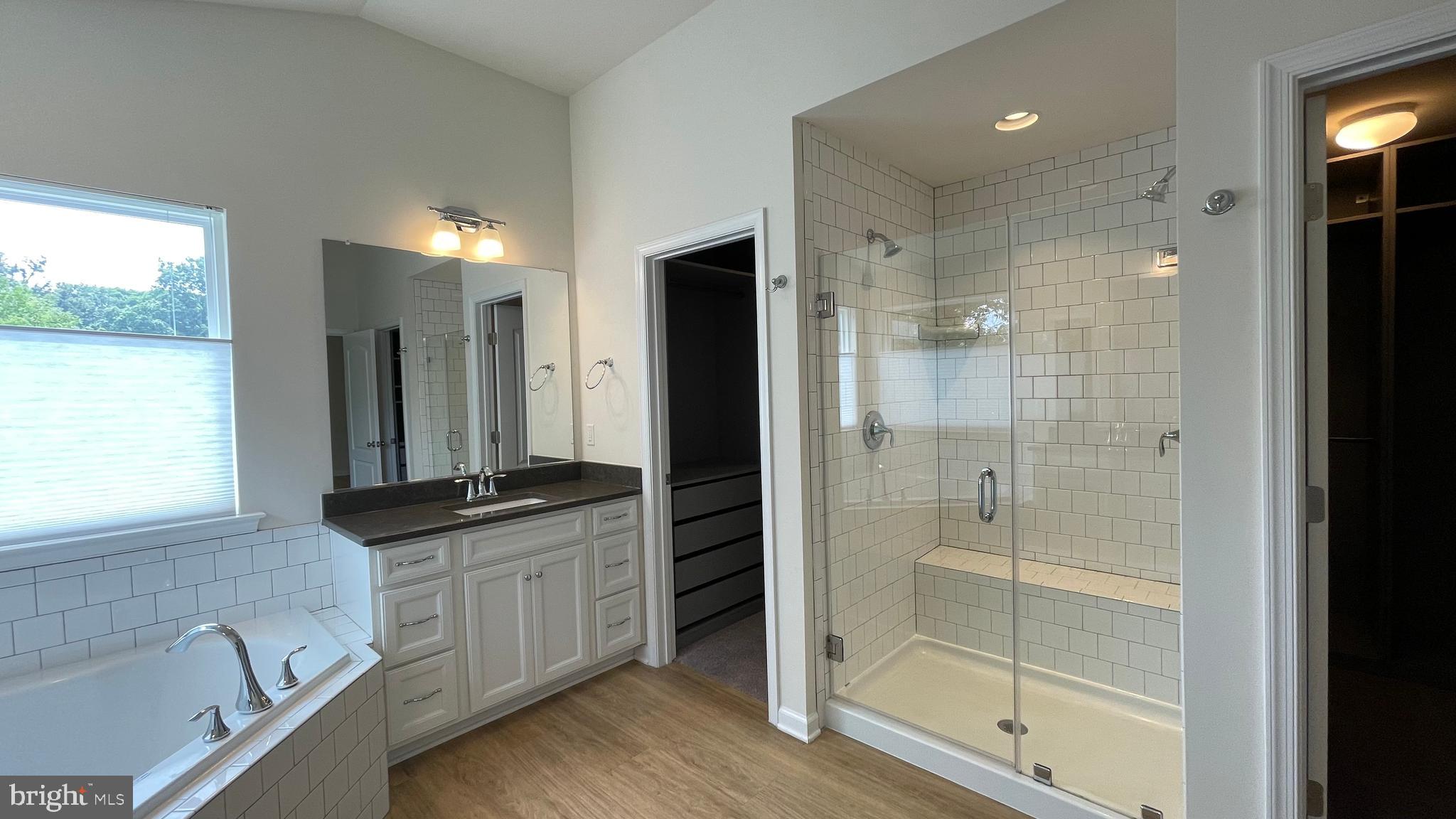 OAKS OF HIGHLAND HOMES - Residential Lease