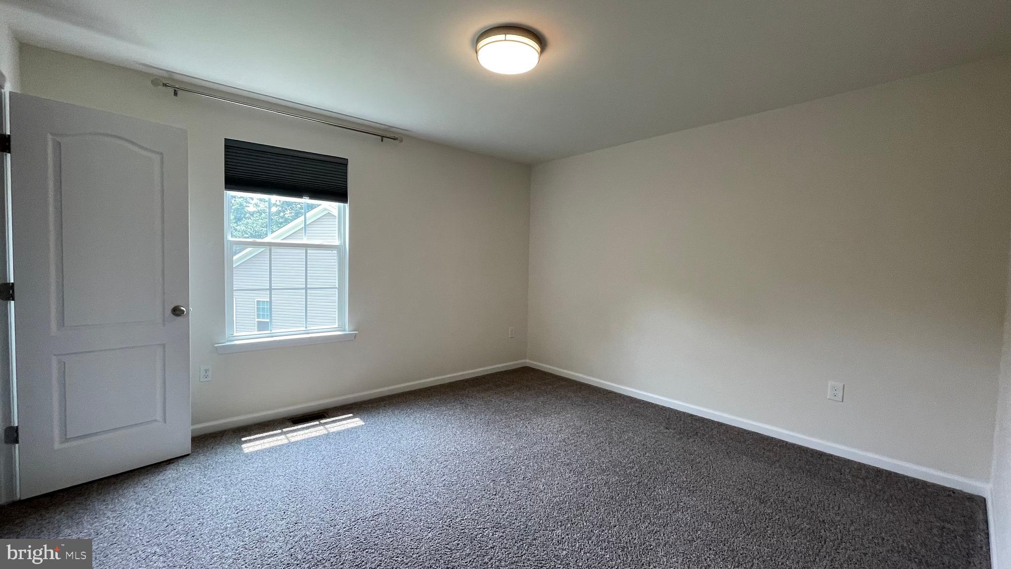 OAKS OF HIGHLAND HOMES - Residential Lease