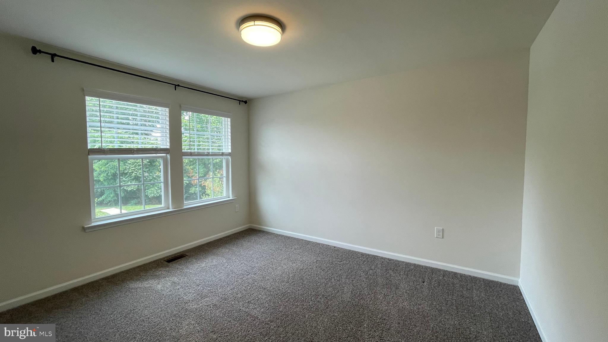 OAKS OF HIGHLAND HOMES - Residential Lease