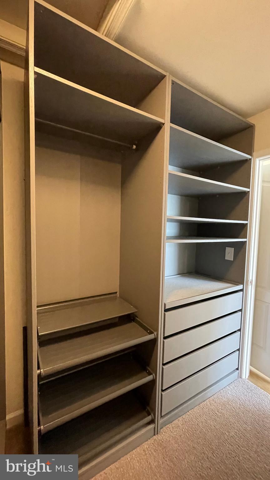 OAKS OF HIGHLAND HOMES - Residential Lease