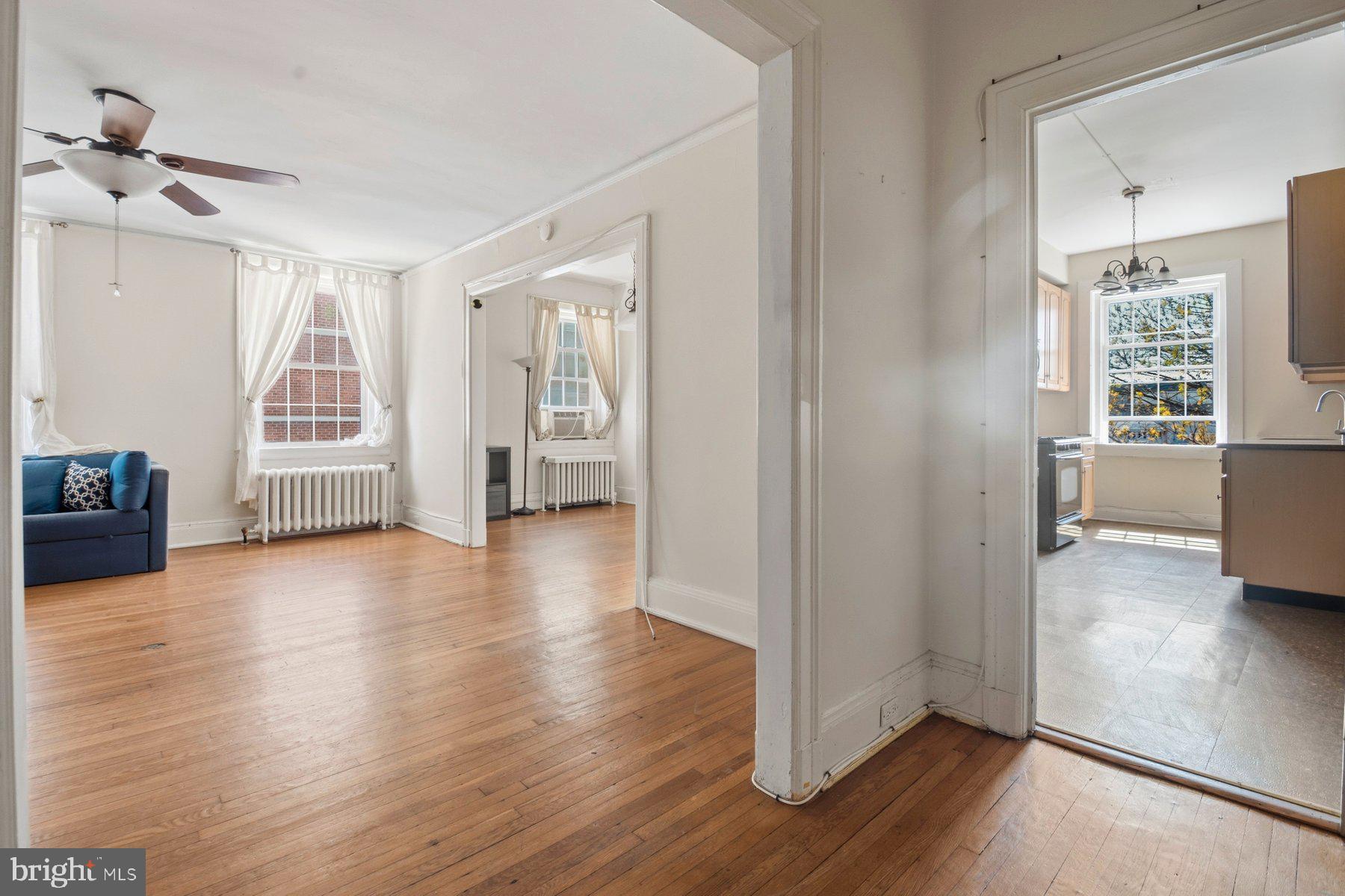 CHARLES VILLAGE - Residential