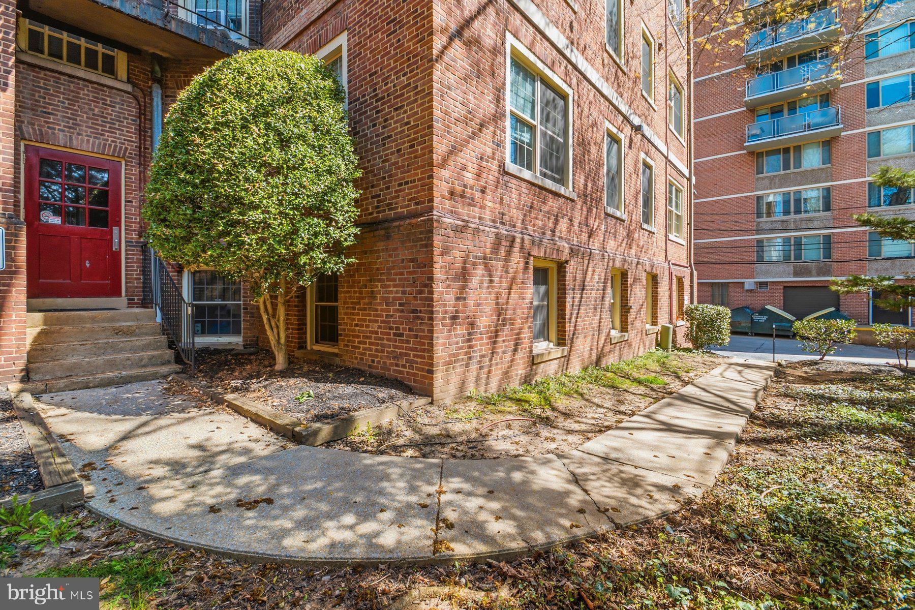 CHARLES VILLAGE - Residential